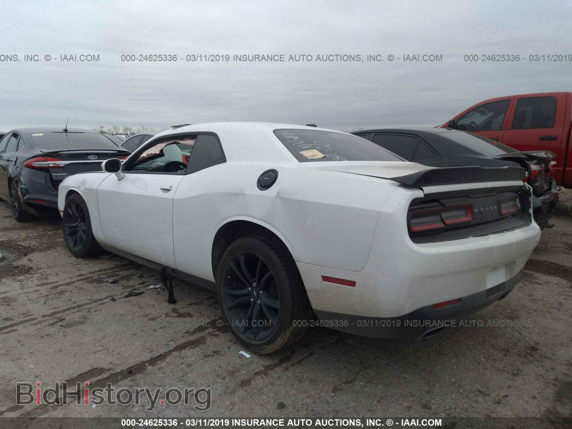 2018 DODGE CHALLENGER - VIN: 2C3CDZAG0JH216806 - Фото 3