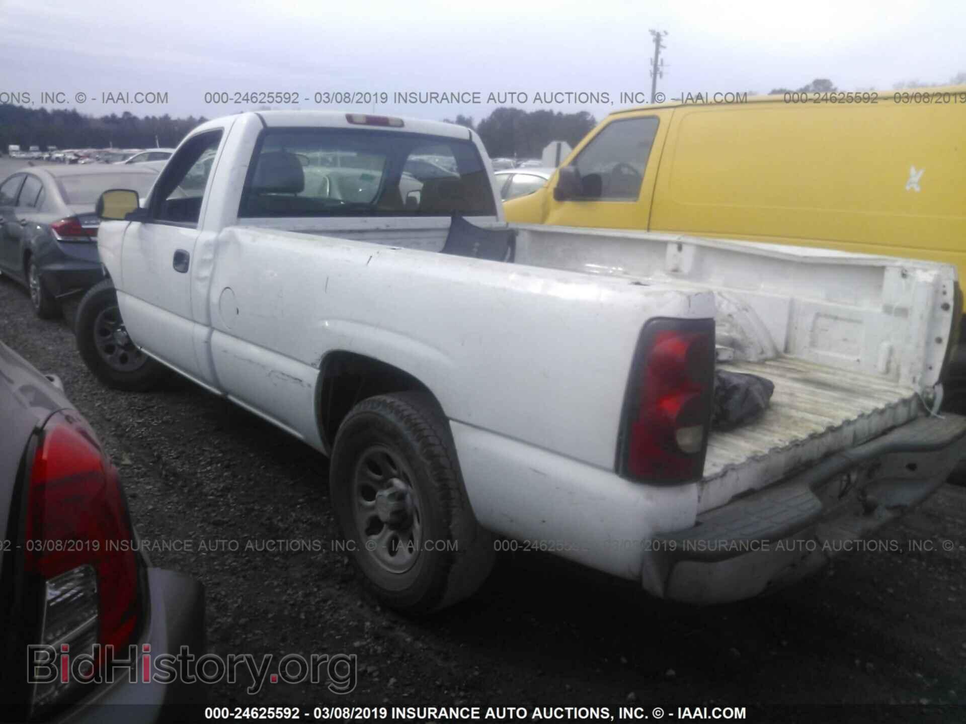 2006 CHEVROLET SILVERADO - VIN: 1GCEC14V56E250015 - Фото 3