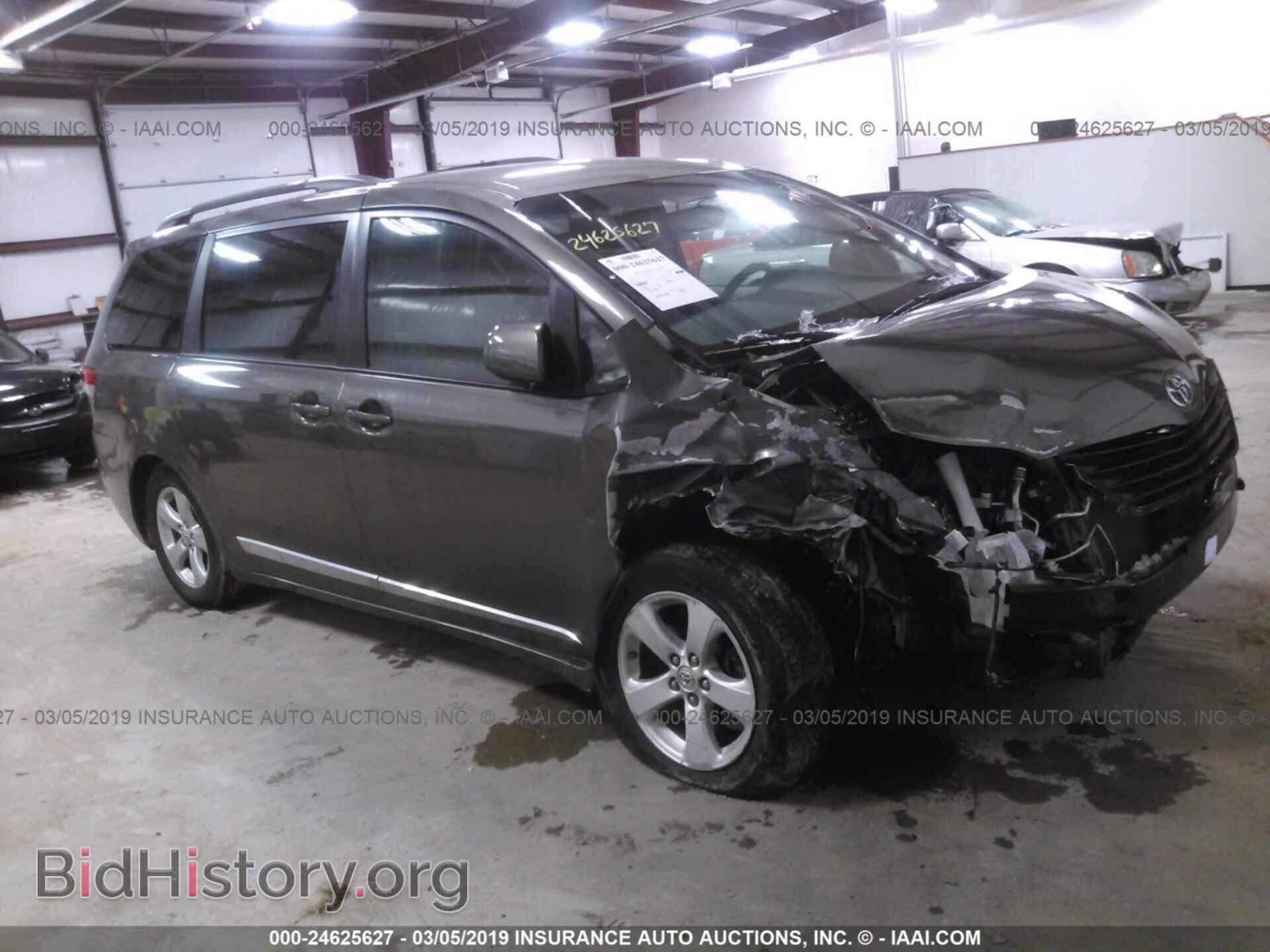 Фотография 5TDKK3DC3CS187986 - TOYOTA SIENNA 2012