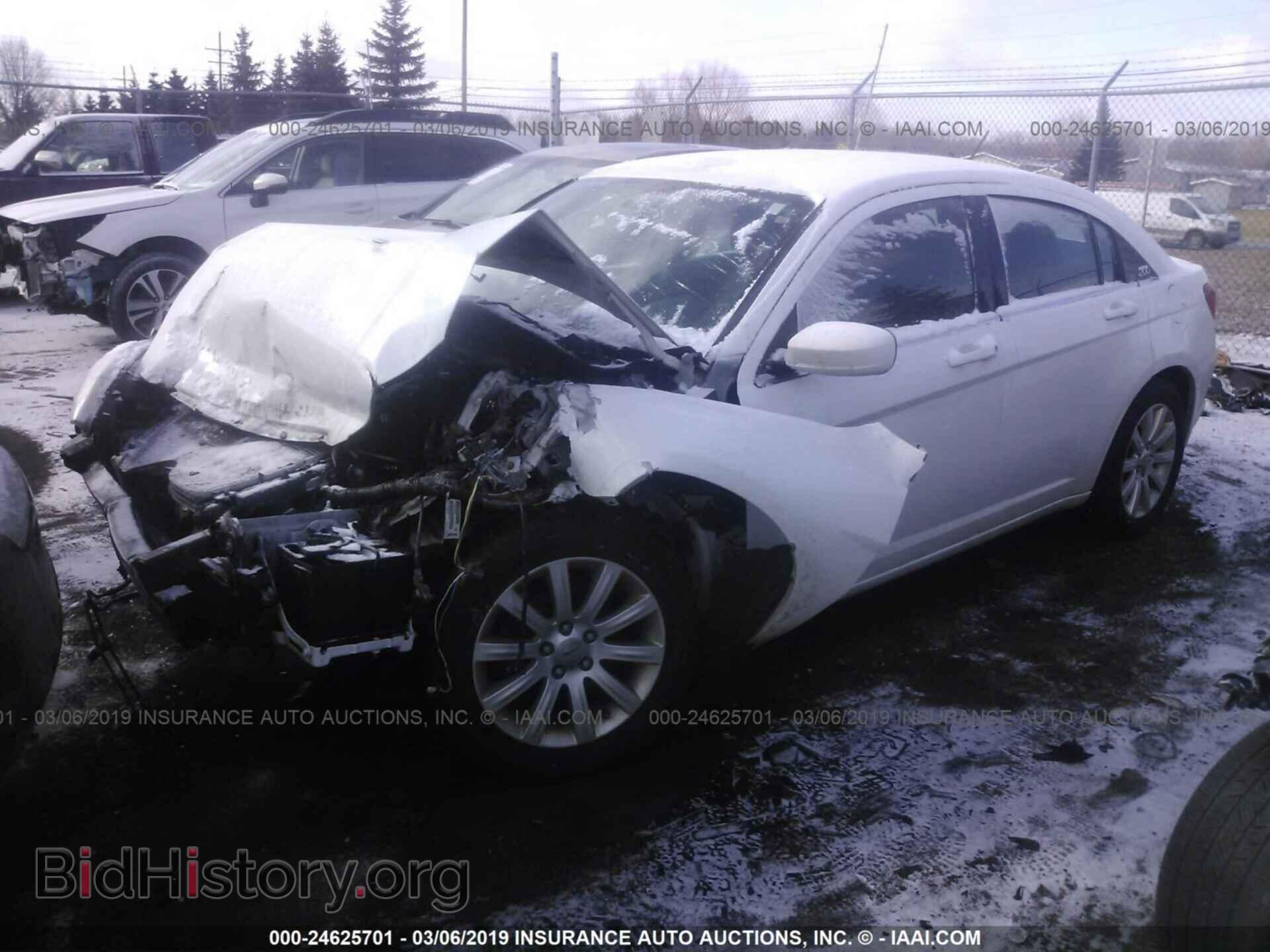 2013 CHRYSLER 200 - VIN: 1C3CCBBB9DN546548 - Photo 2
