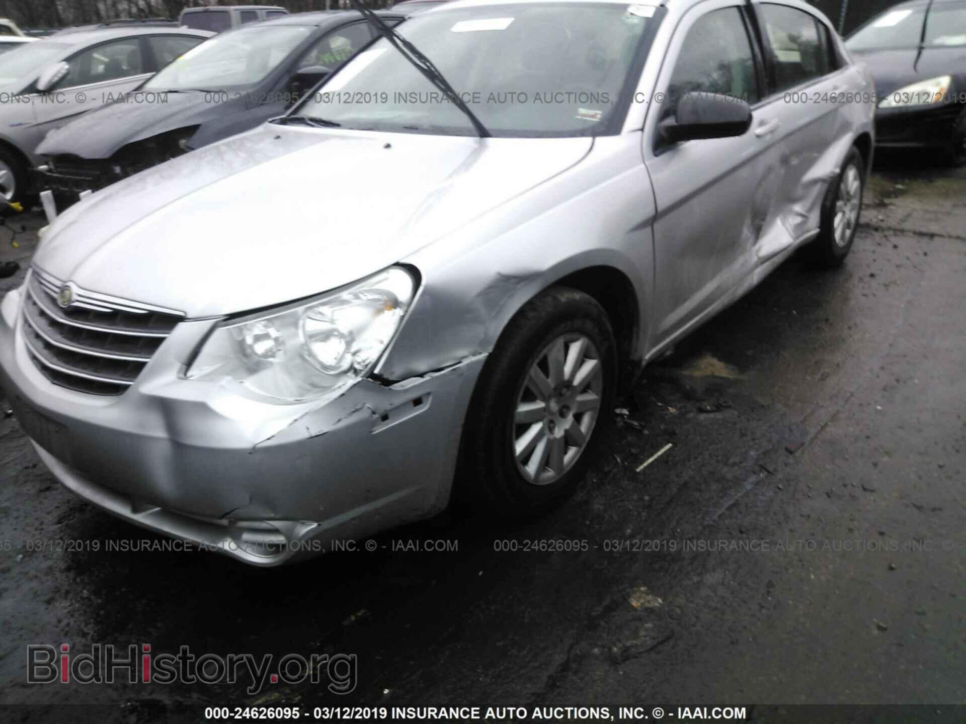 2010 CHRYSLER SEBRING - VIN: 1C3CC4FB5AN199933 - Фото 2