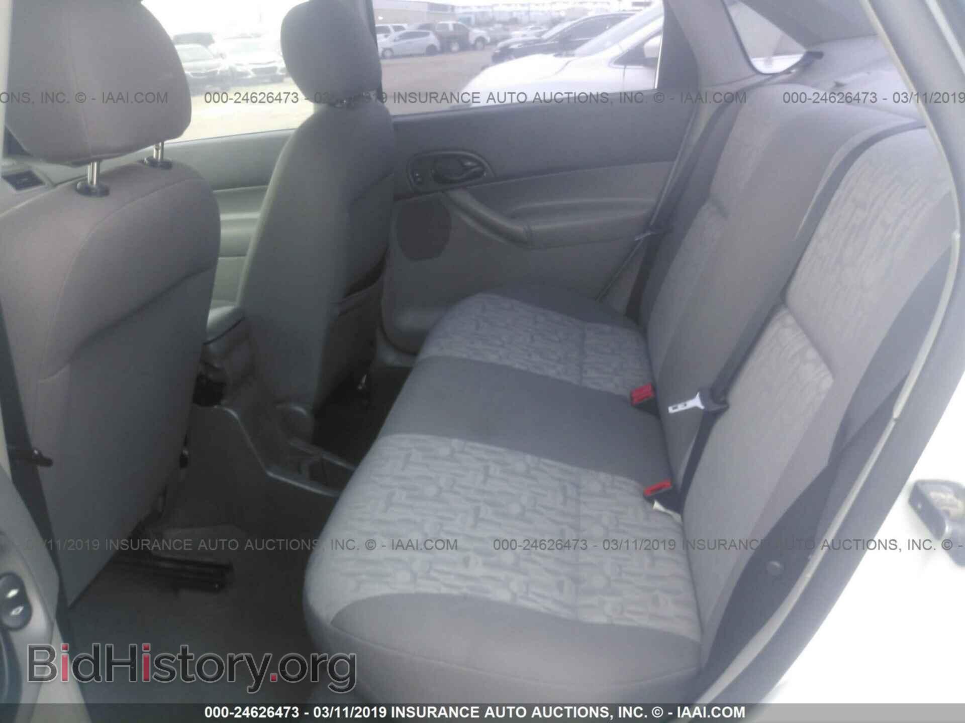 2005 FORD FOCUS - VIN: 1FAFP34N55W281879 - Фото 8