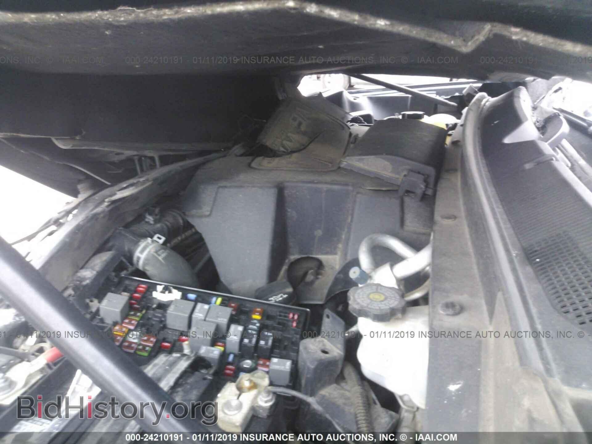 2016 BMW 320 - VIN: WBA8E1G57GNT36797 - Фото 10