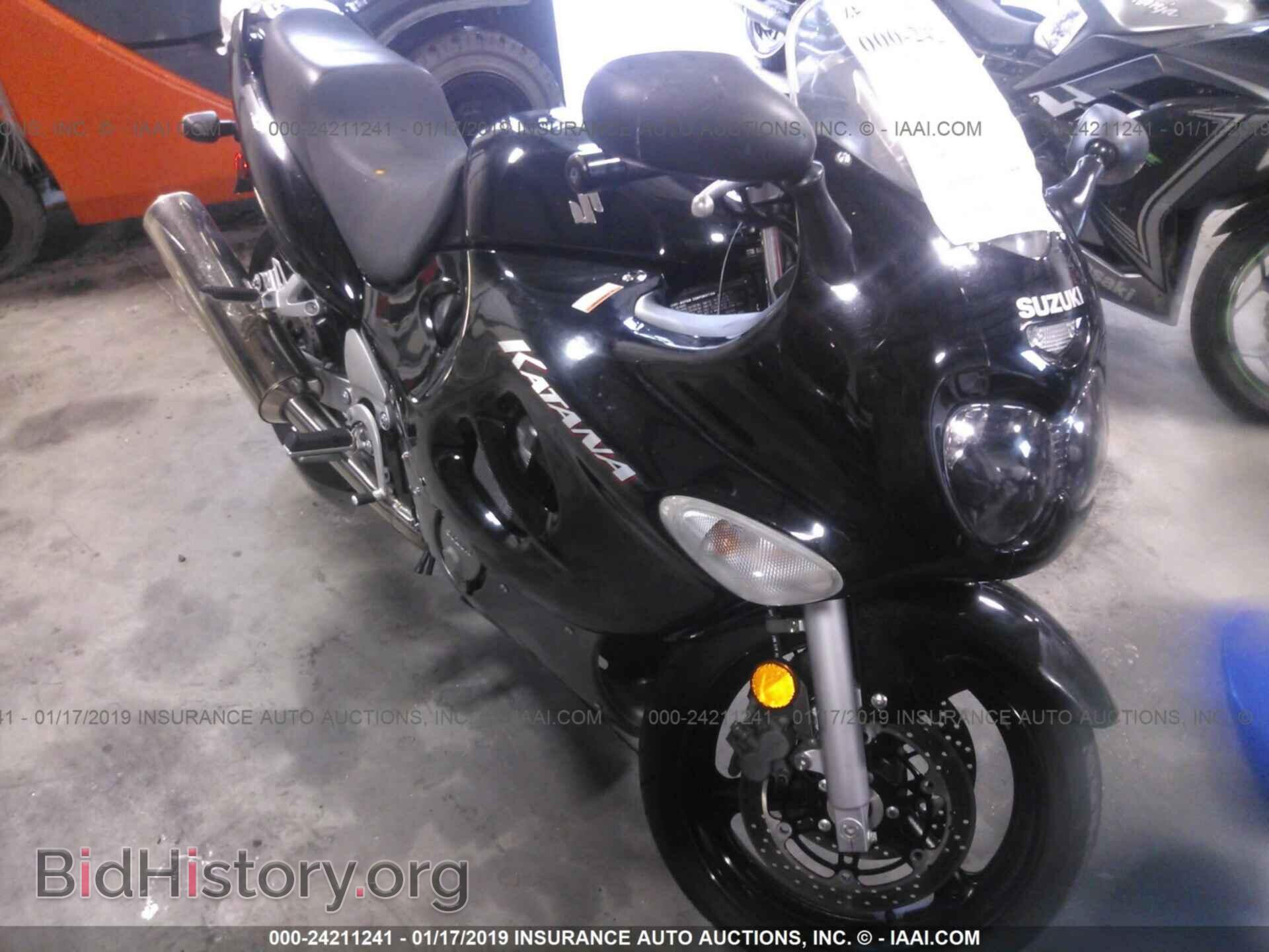 Photo JS1GR7GA262102936 - SUZUKI GSX750 2006