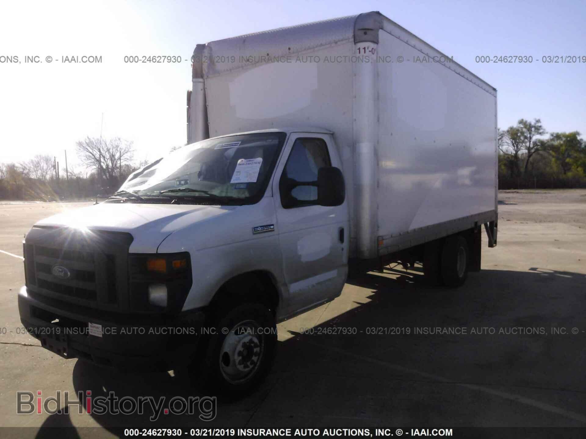 2017 FORD ECONOLINE - VIN: 1FDWE3FS9HDC36636 - Фото 2