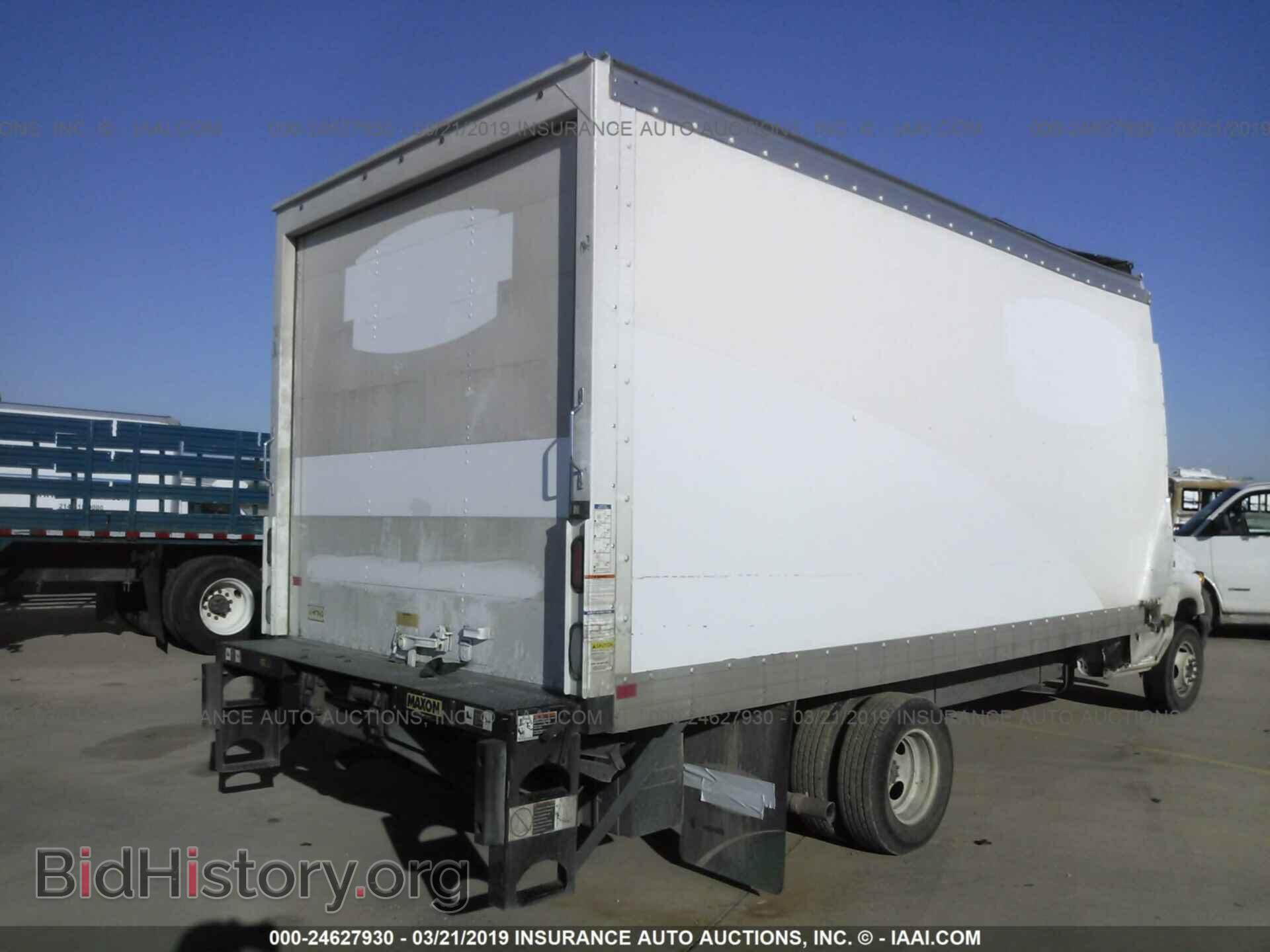 2017 FORD ECONOLINE - VIN: 1FDWE3FS9HDC36636 - Фото 4