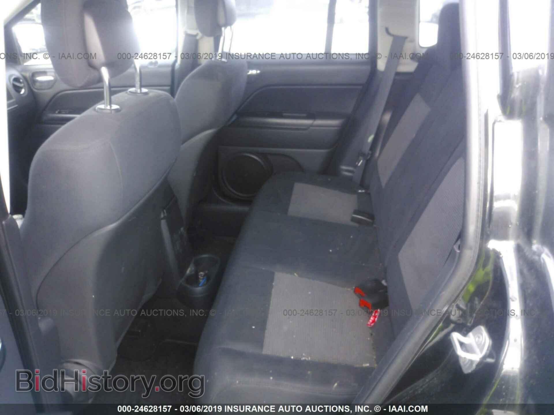 2011 JEEP COMPASS - VIN: 1J4NT1FA8BD216784 - Фото 8