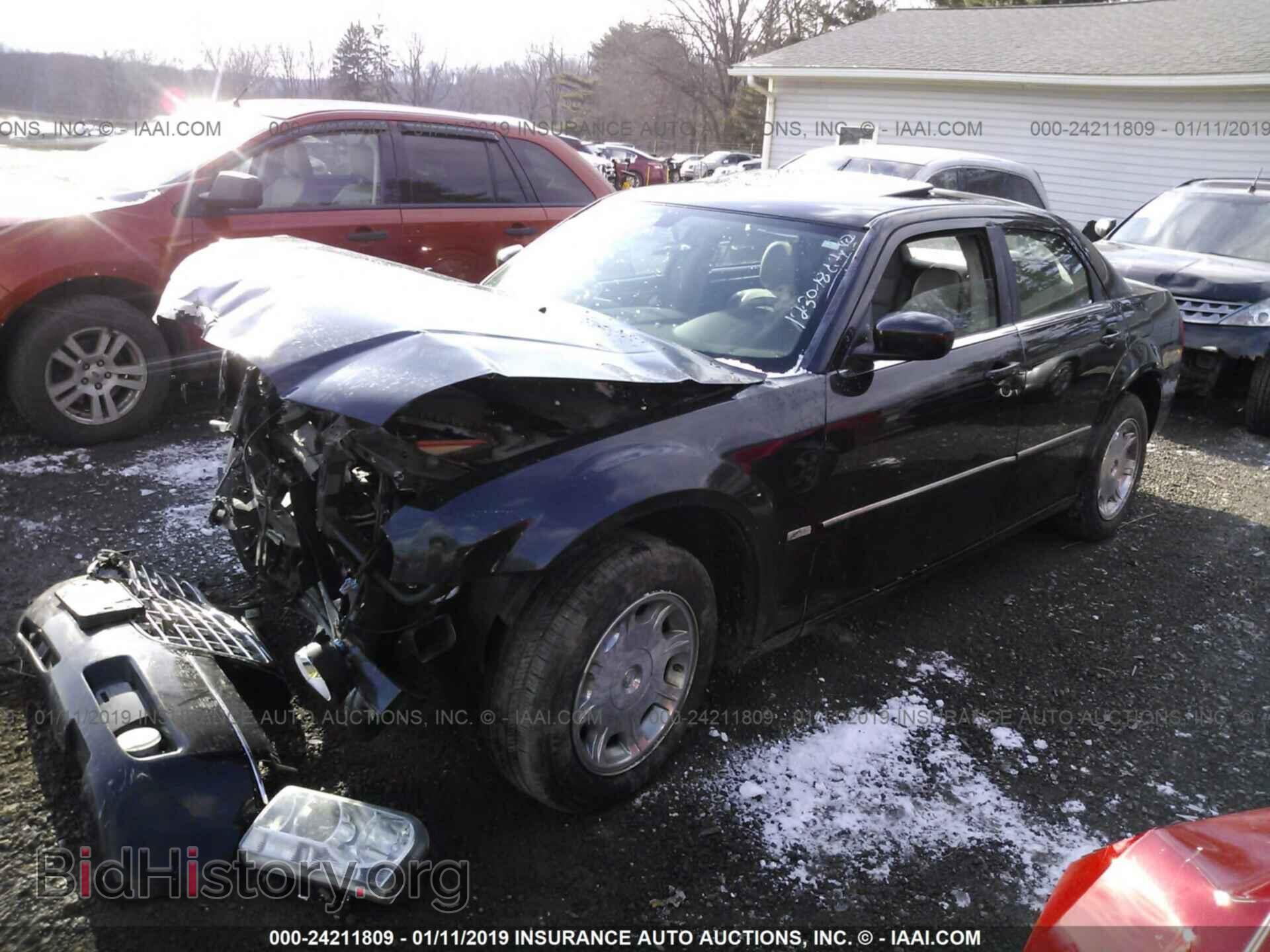 2007 CHRYSLER 300 - VIN: 2C3KA53G57H728211 - Фото 2
