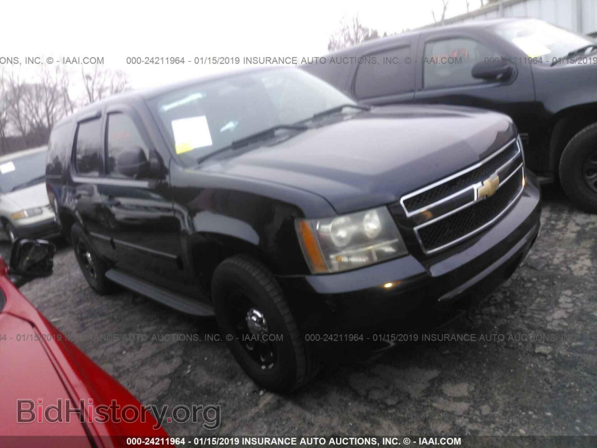 Photo 1GNLC2E09BR238864 - CHEVROLET TAHOE 2011