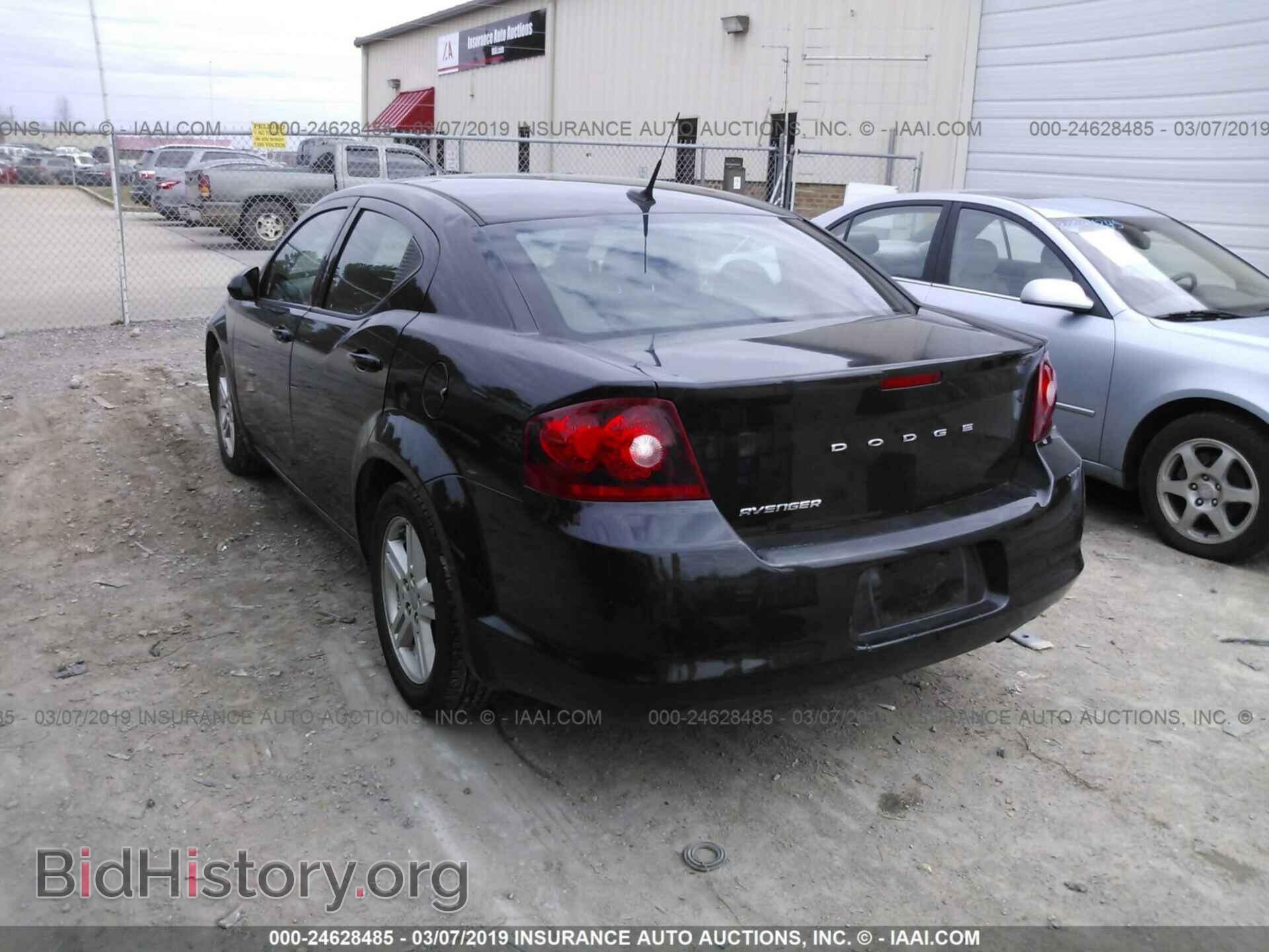 2011 DODGE AVENGER - VIN: 1B3BD1FB7BN523891 - Фото 3