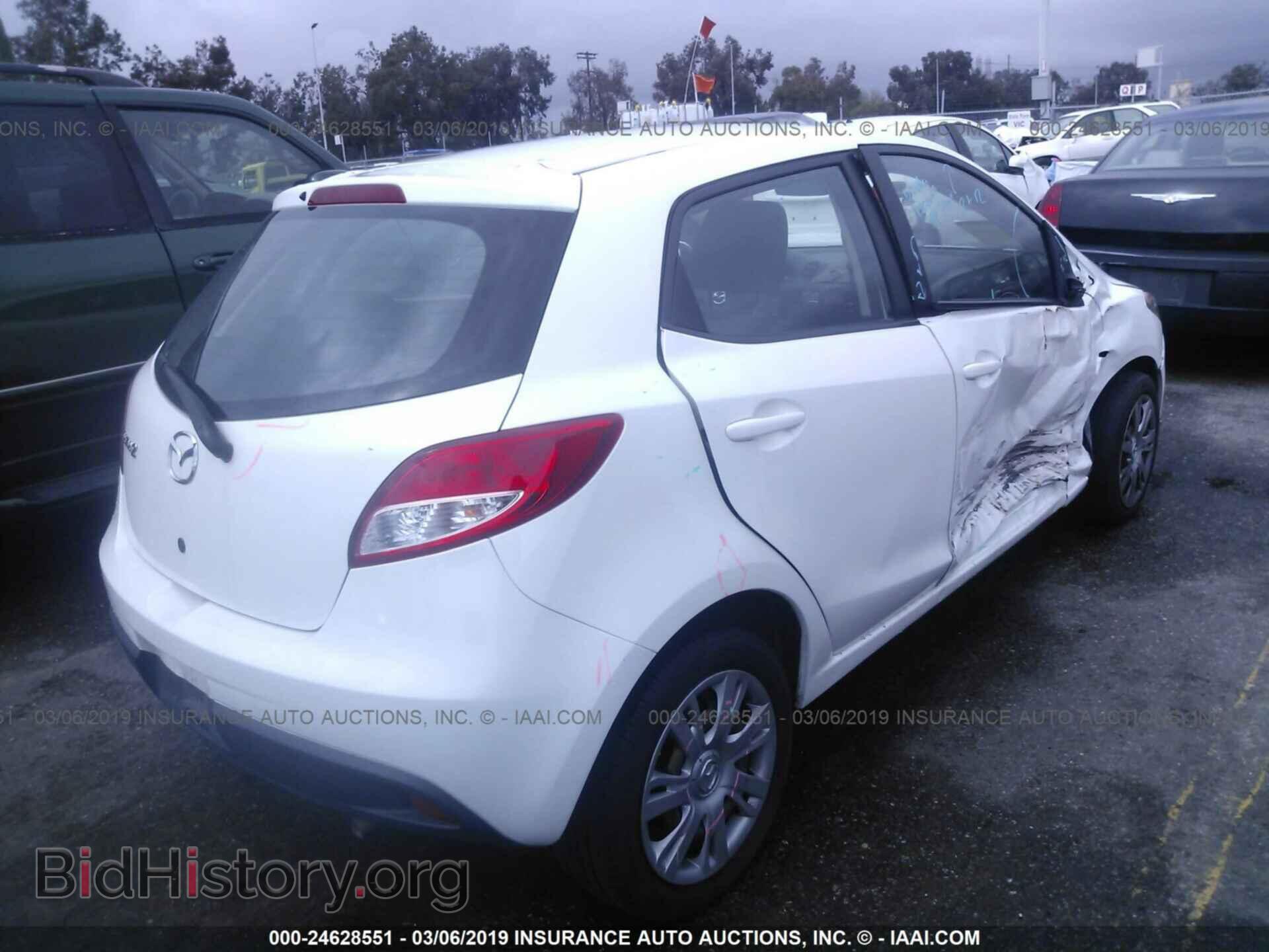 2014 MAZDA MAZDA2 - VIN: JM1DE1KZ1E0186188 - Фото 4