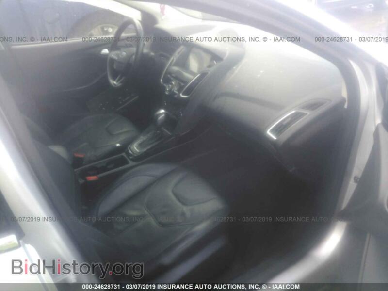 2016 Ford FOCUS (VIN 1FADP3N25GL276195) — фото 5 из 10
