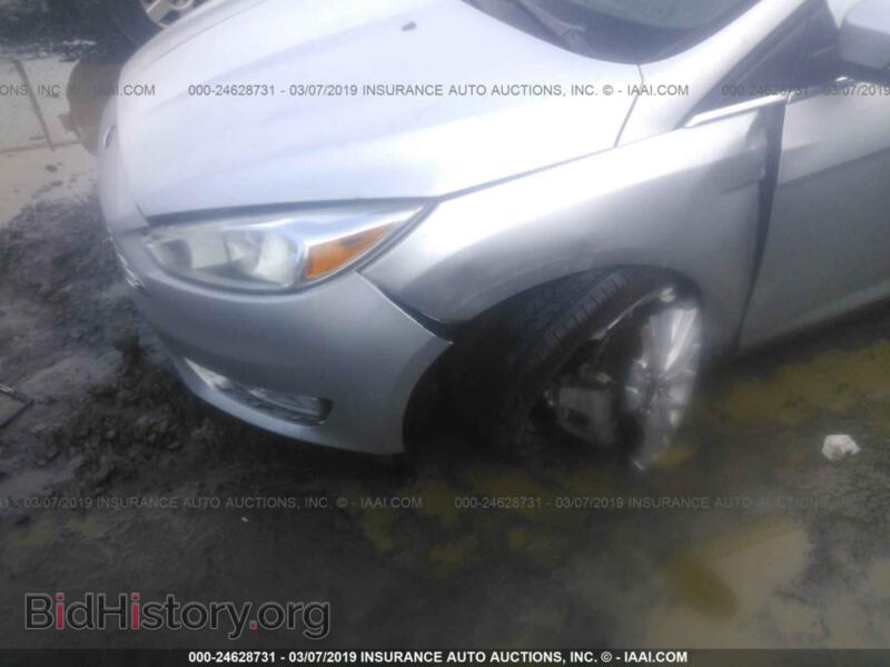 2016 Ford FOCUS (VIN 1FADP3N25GL276195) — фото 6 из 10