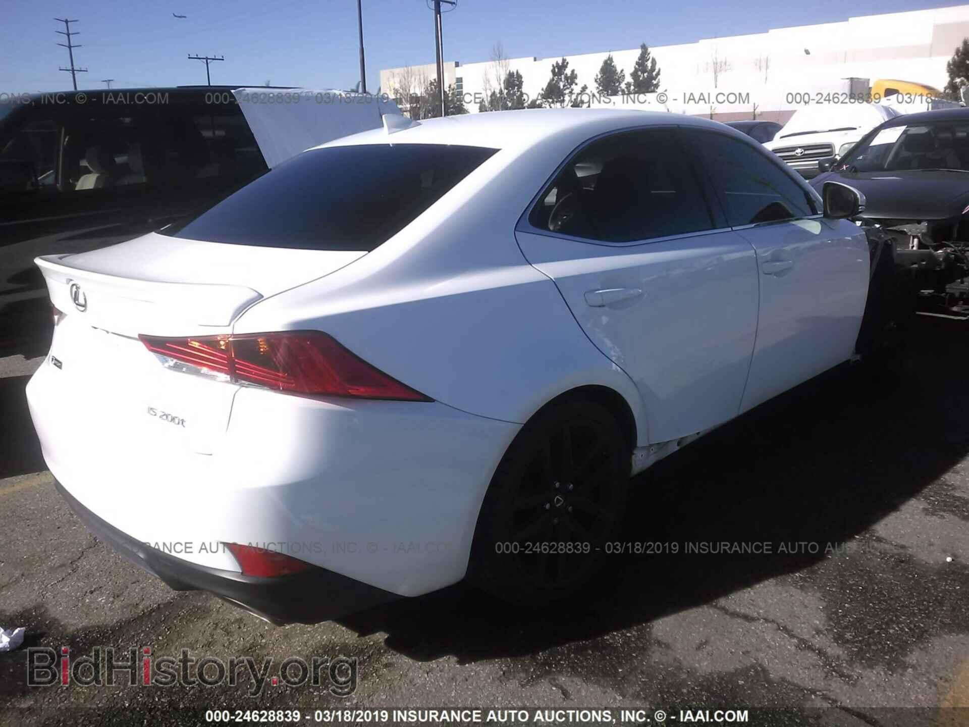 2017 LEXUS IS - VIN: JTHBA1D2XH5053132 - Фото 4