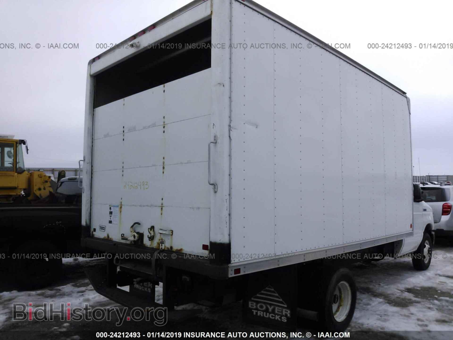 2009 FORD ECONOLINE - VIN: 1FDXE45S39DA41886 - Фото 4