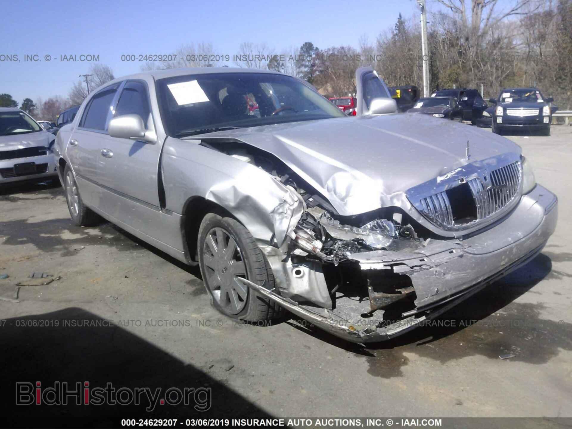 Фотография 1LNHM82W15Y671737 - LINCOLN TOWN CAR 2005