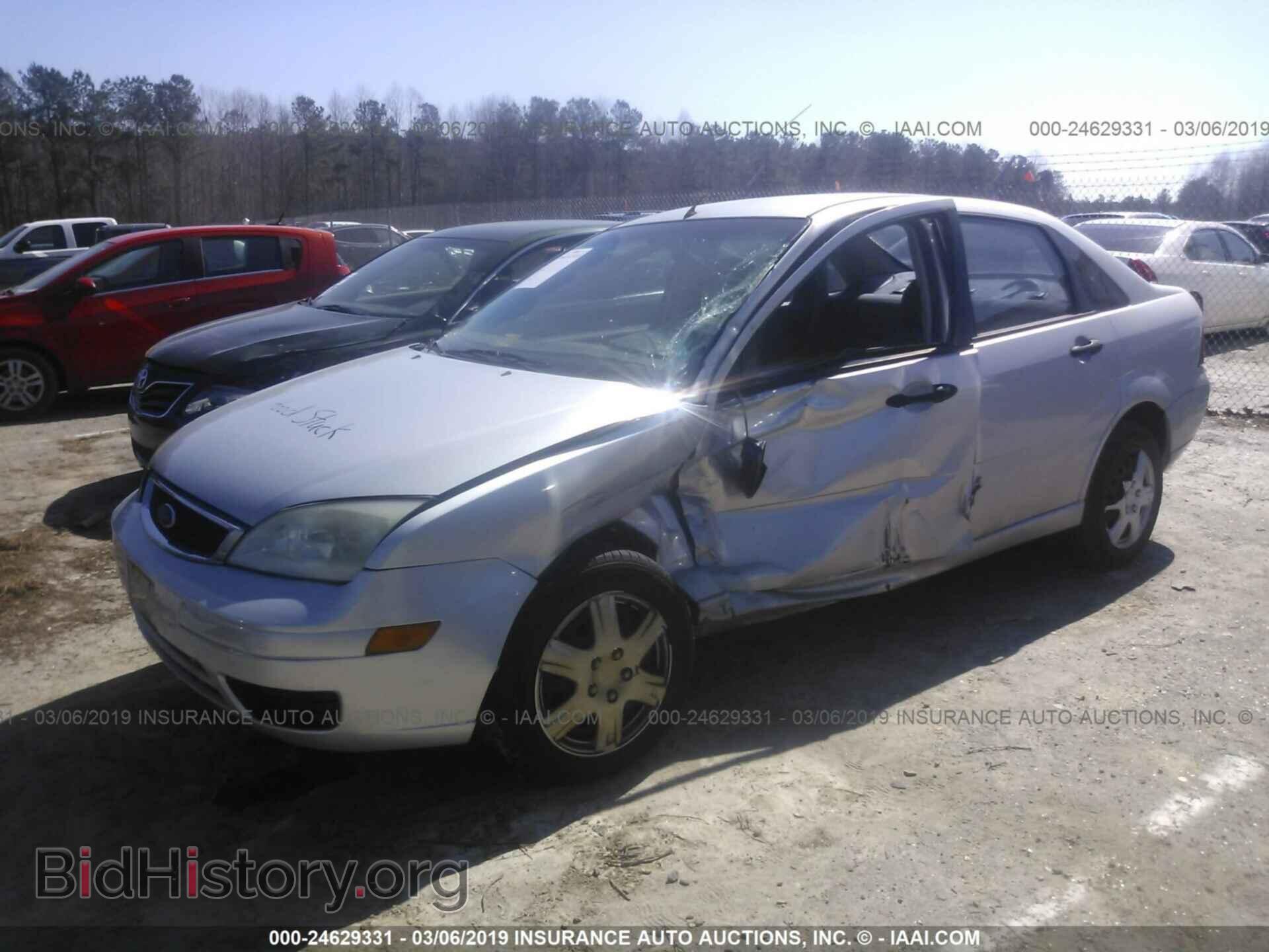 2005 FORD FOCUS - VIN: 1FAFP34N25W318130 - Фото 2