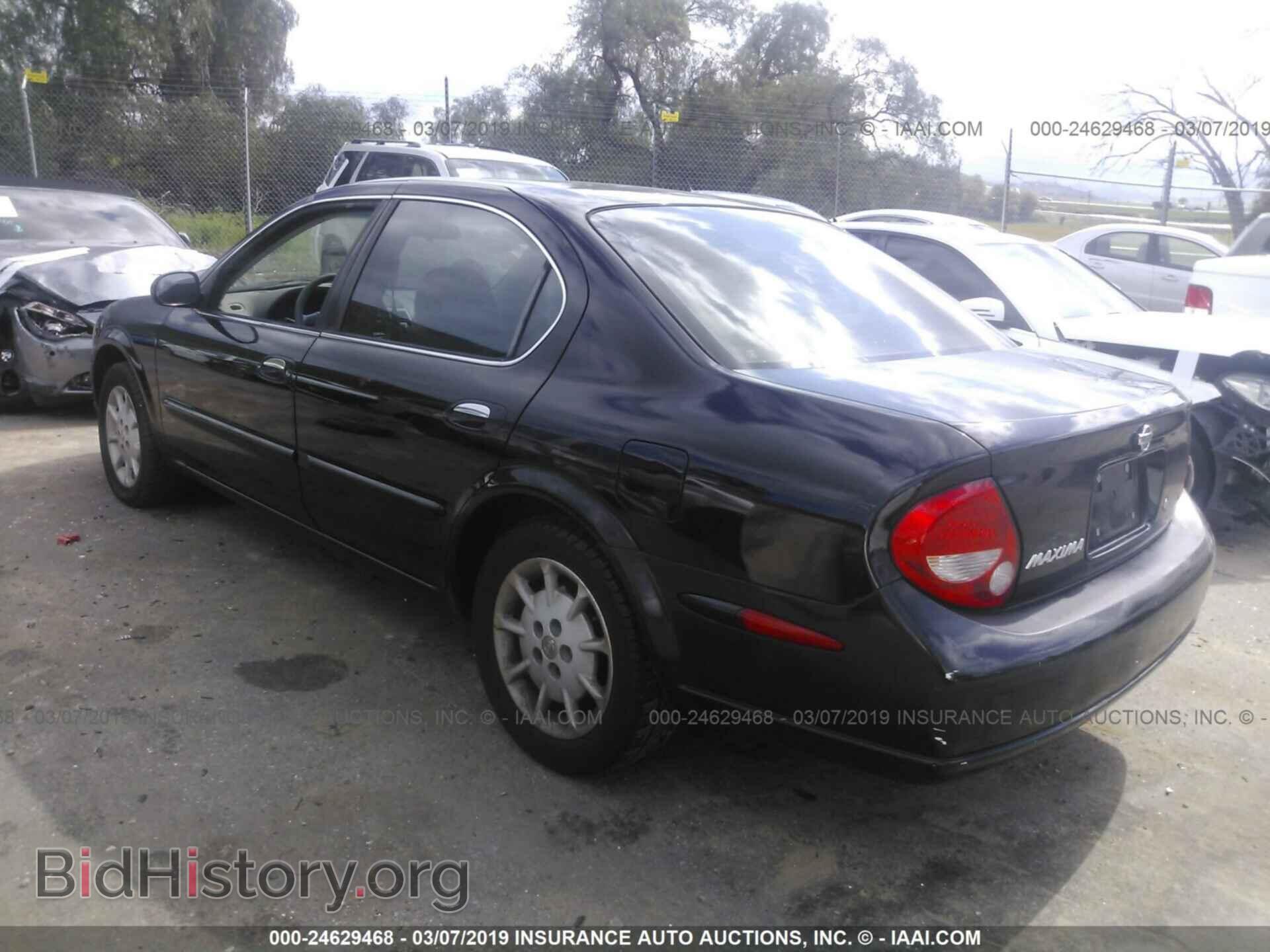2000 NISSAN MAXIMA - VIN: JN1CA31D3YT710049 - Фото 3
