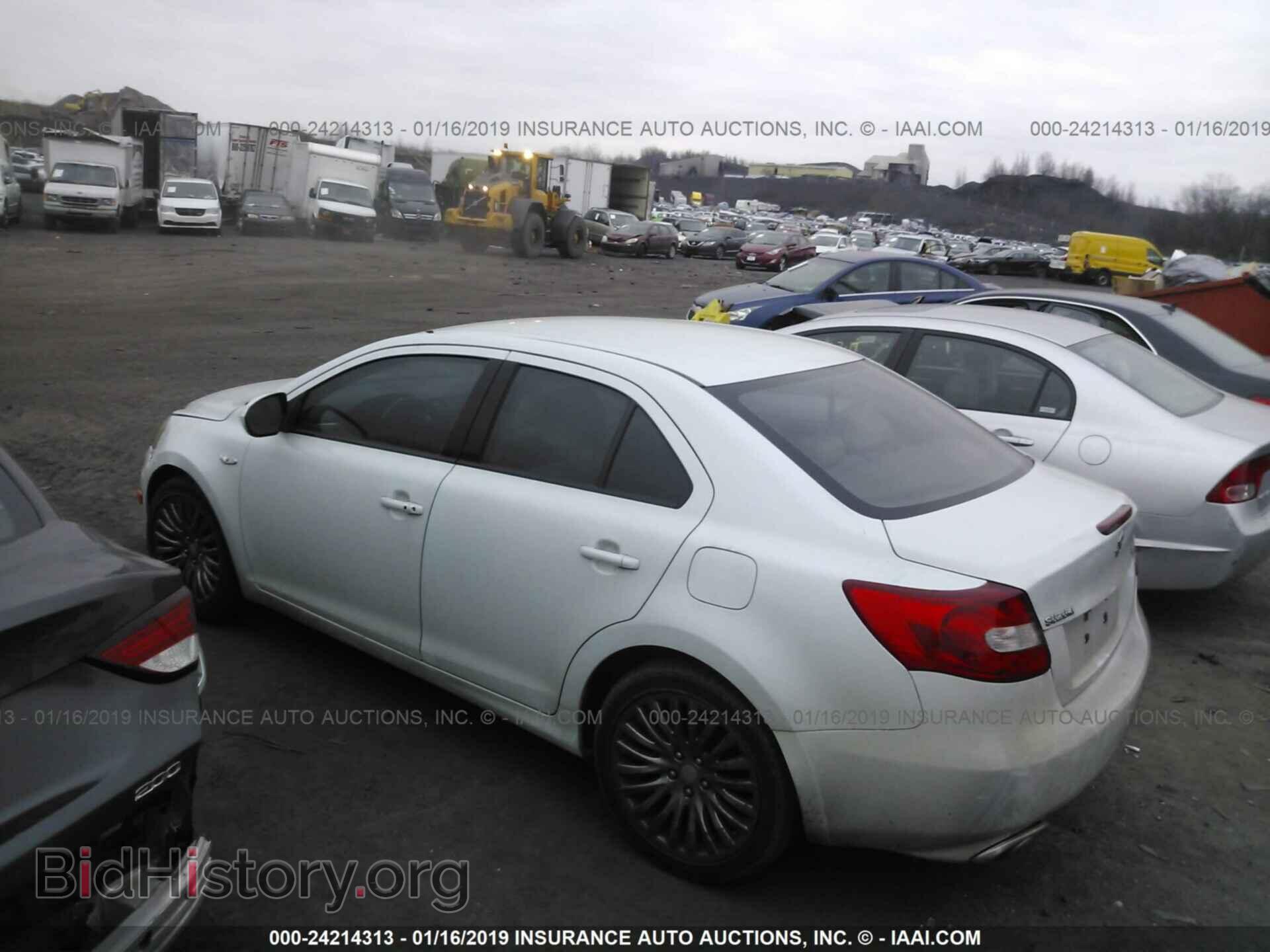 2011 SUZUKI KIZASHI - VIN: JS2RF9A38B6110903 - Фото 3