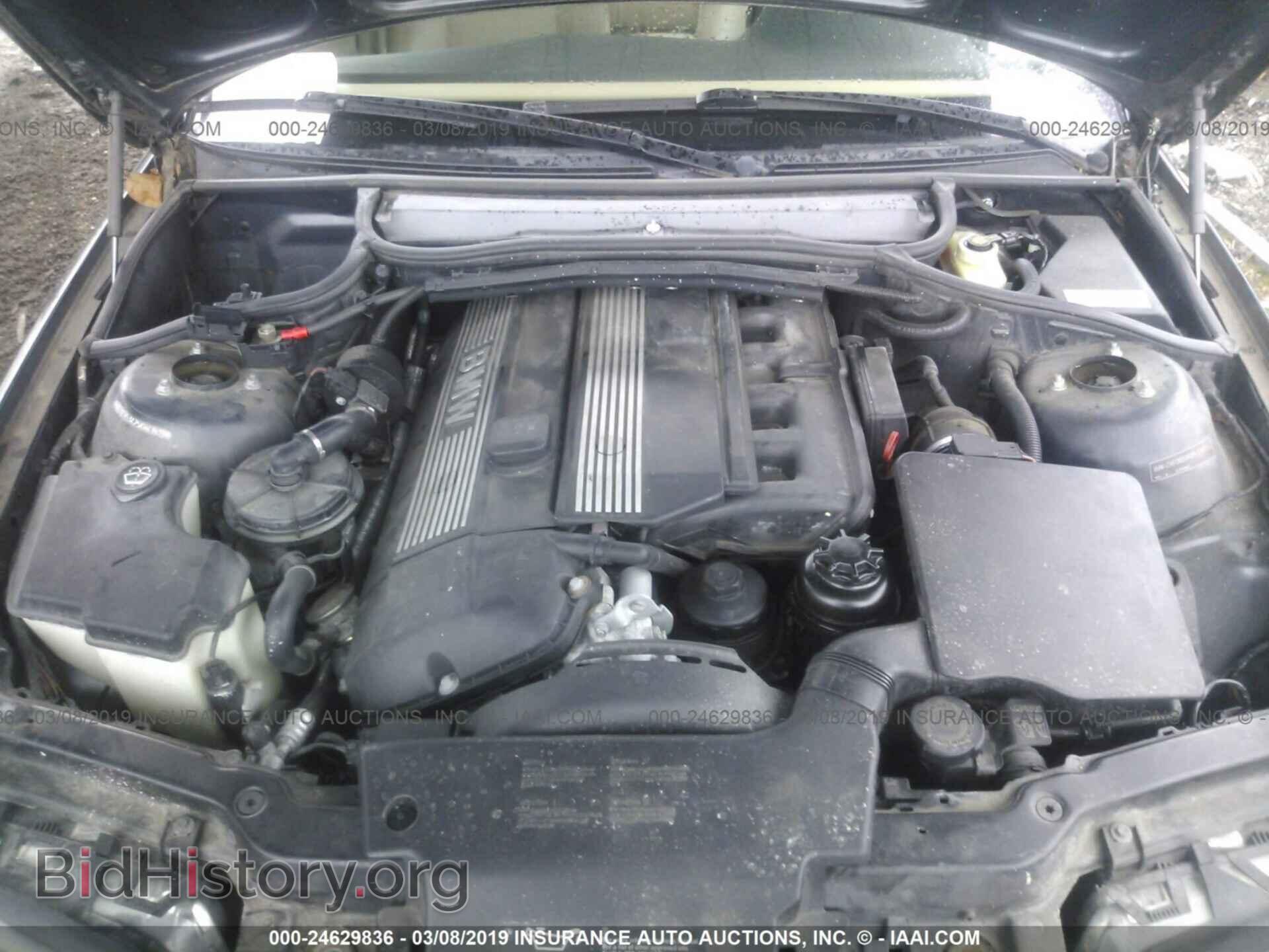 2005 BMW 330 - VIN: WBAEV53425KM41611 - Фото 10