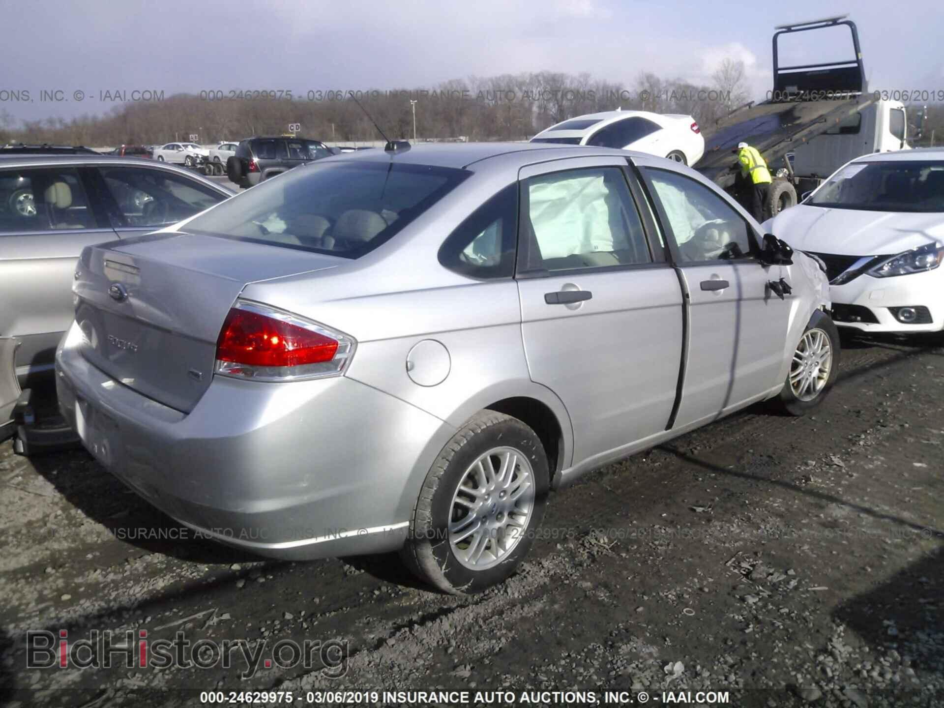 2011 FORD FOCUS - VIN: 1FAHP3FN6BW199452 - Фото 4