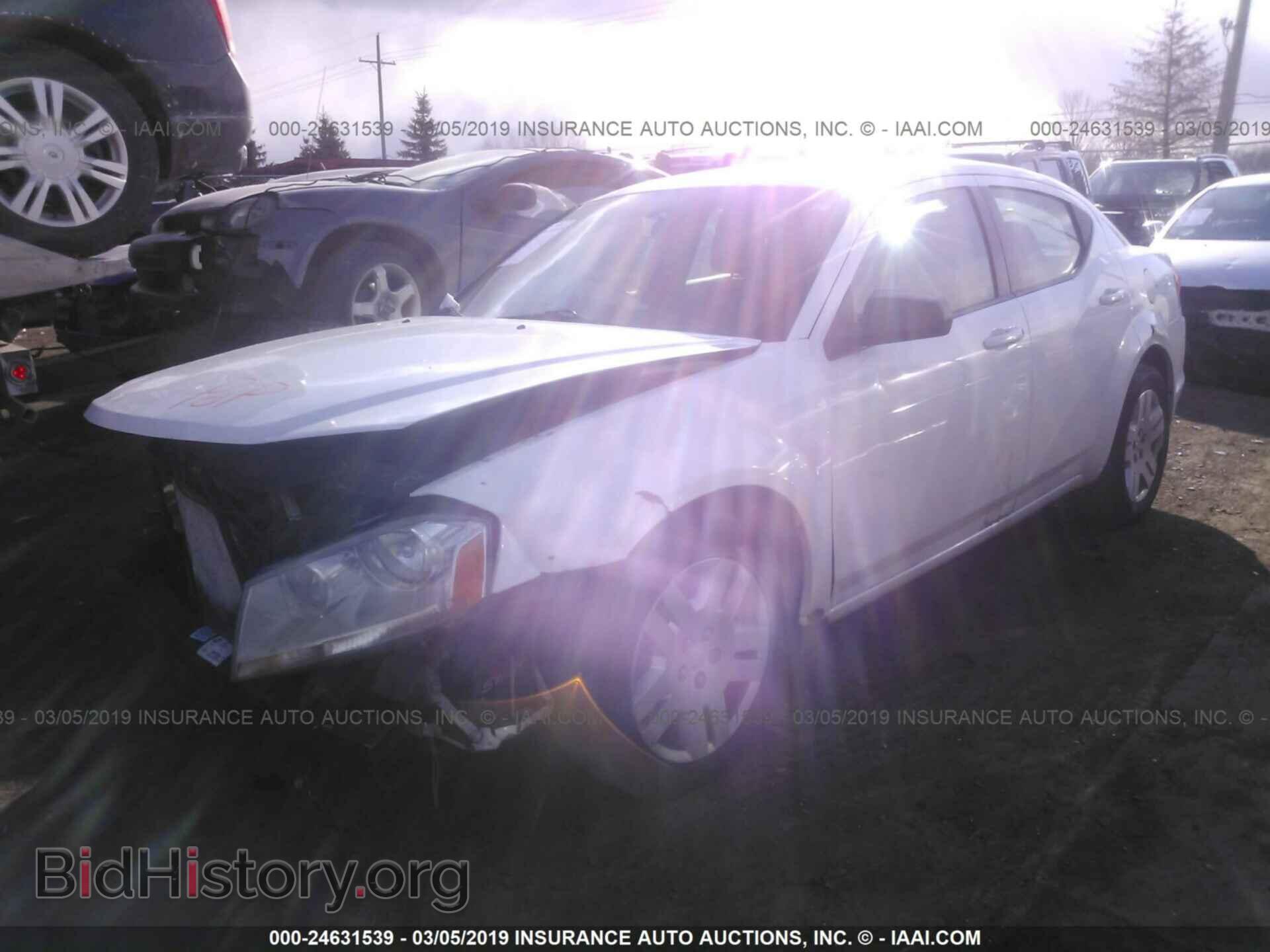 2011 DODGE AVENGER - VIN: 1B3BD4FB5BN620654 - Фото 2