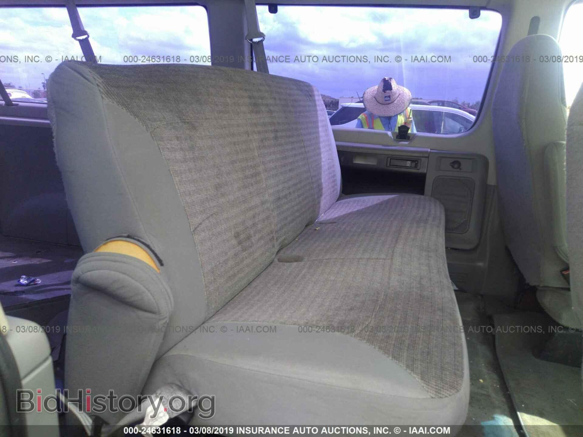 2004 FORD ECONOLINE - VIN: 1FBSS31L74HA46305 - Фото 8