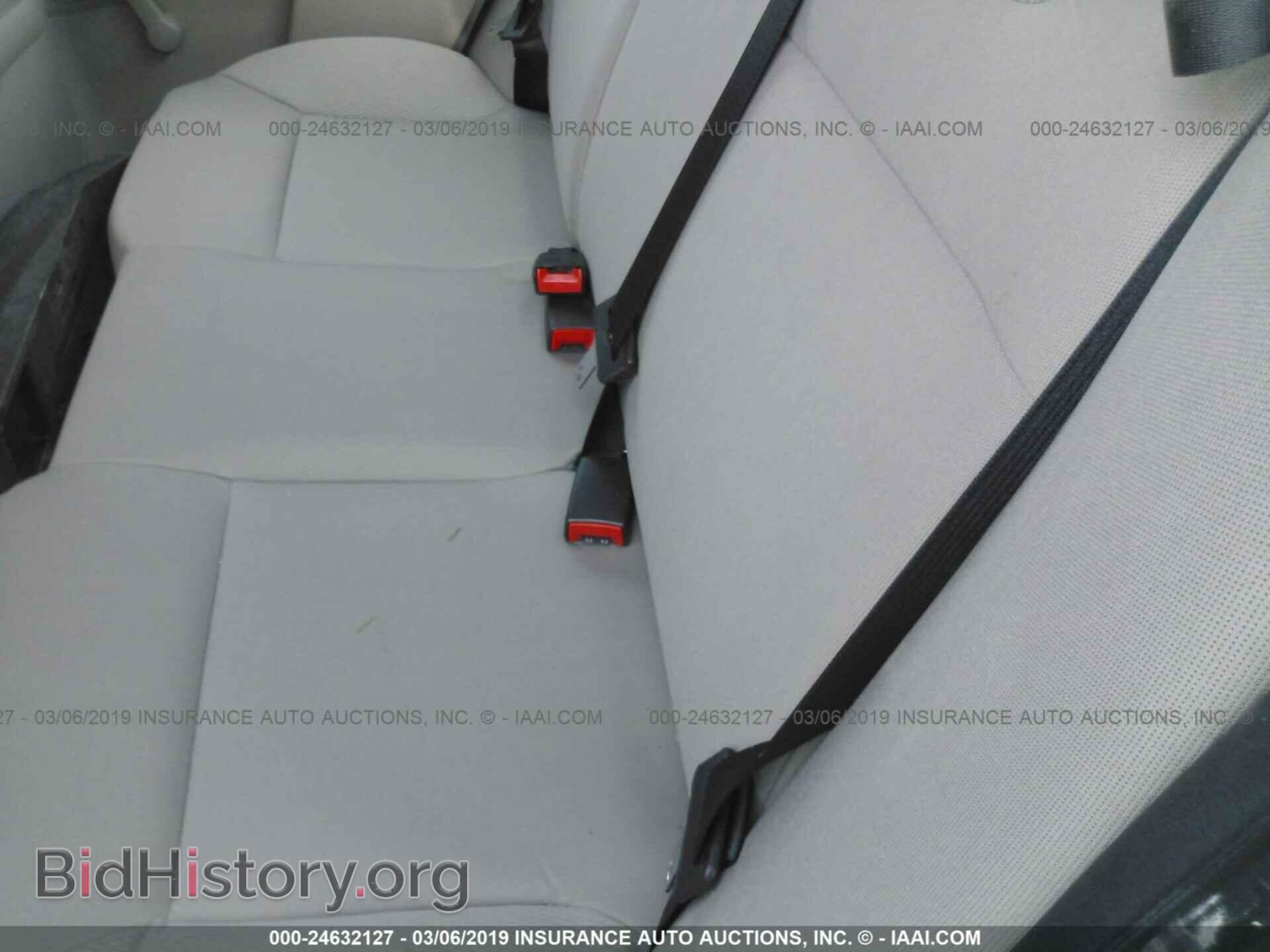 2008 FORD FOCUS - VIN: 1FAHP34N28W195121 - Фото 8