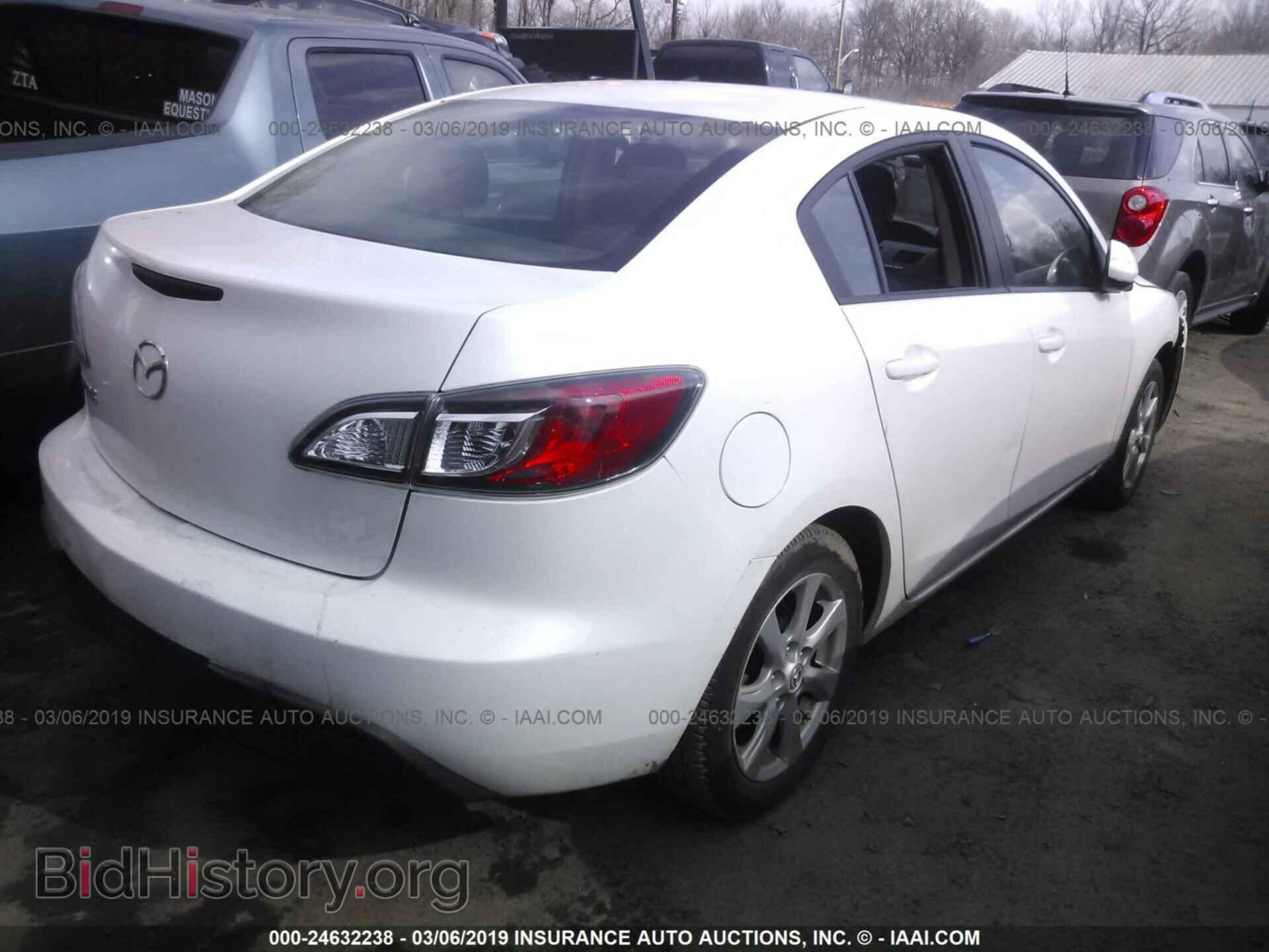 2011 MAZDA 3 - VIN: JM1BL1VG2B1423767 - Photo 4