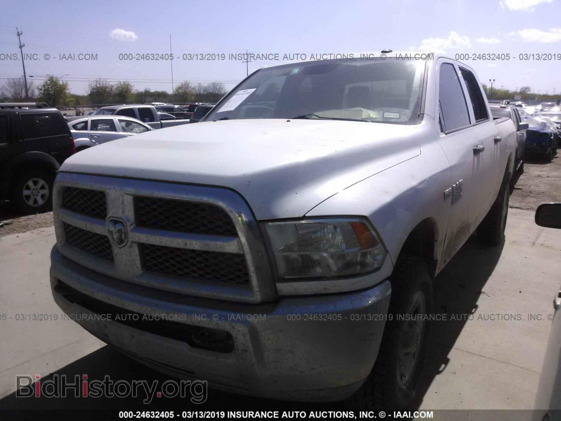 2015 RAM 2500 - VIN: 3C6TR5CT8FG586450 - Фото 2