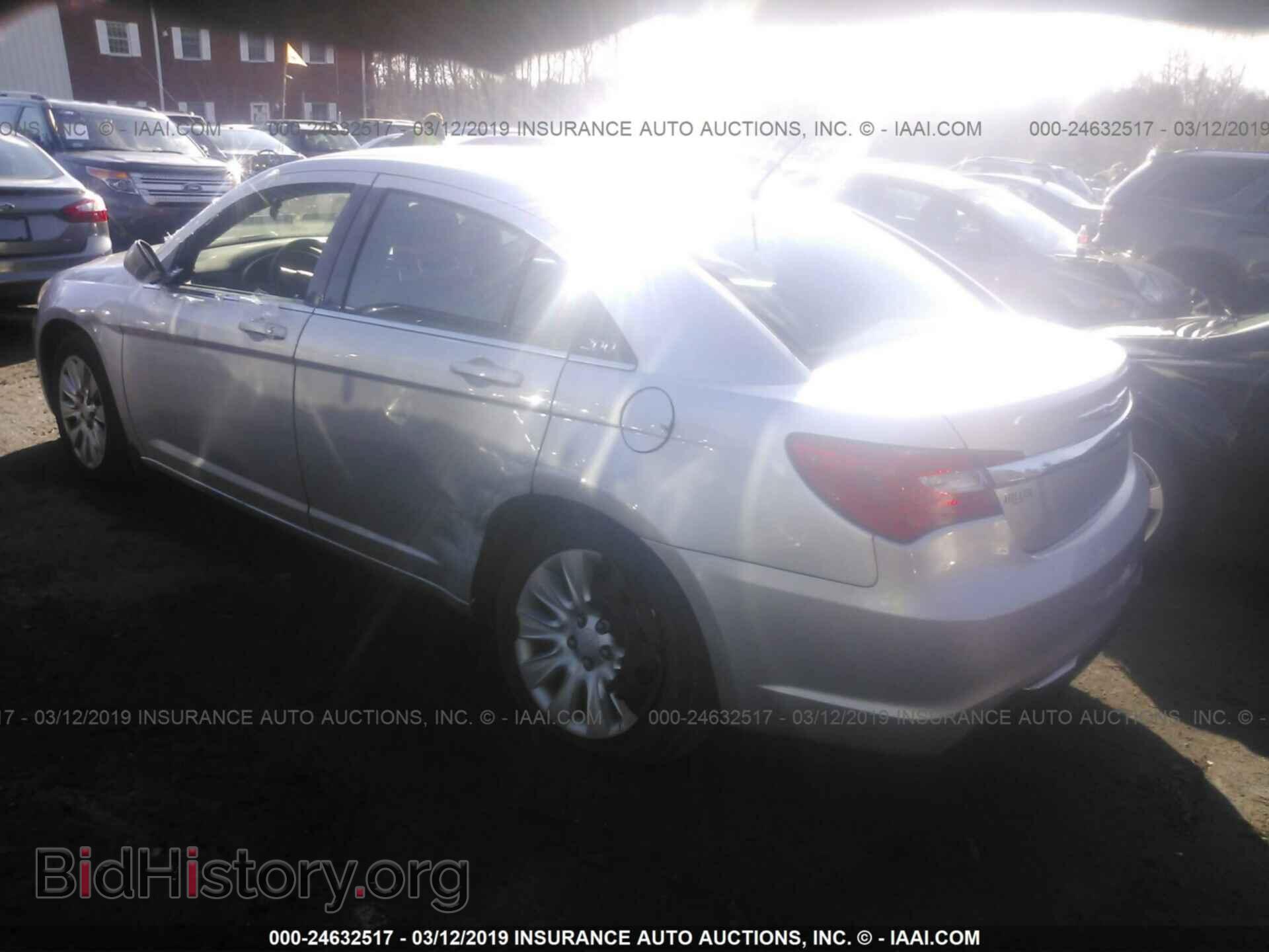 2012 CHRYSLER 200 - VIN: 1C3CCBAB1CN273461 - Фото 3