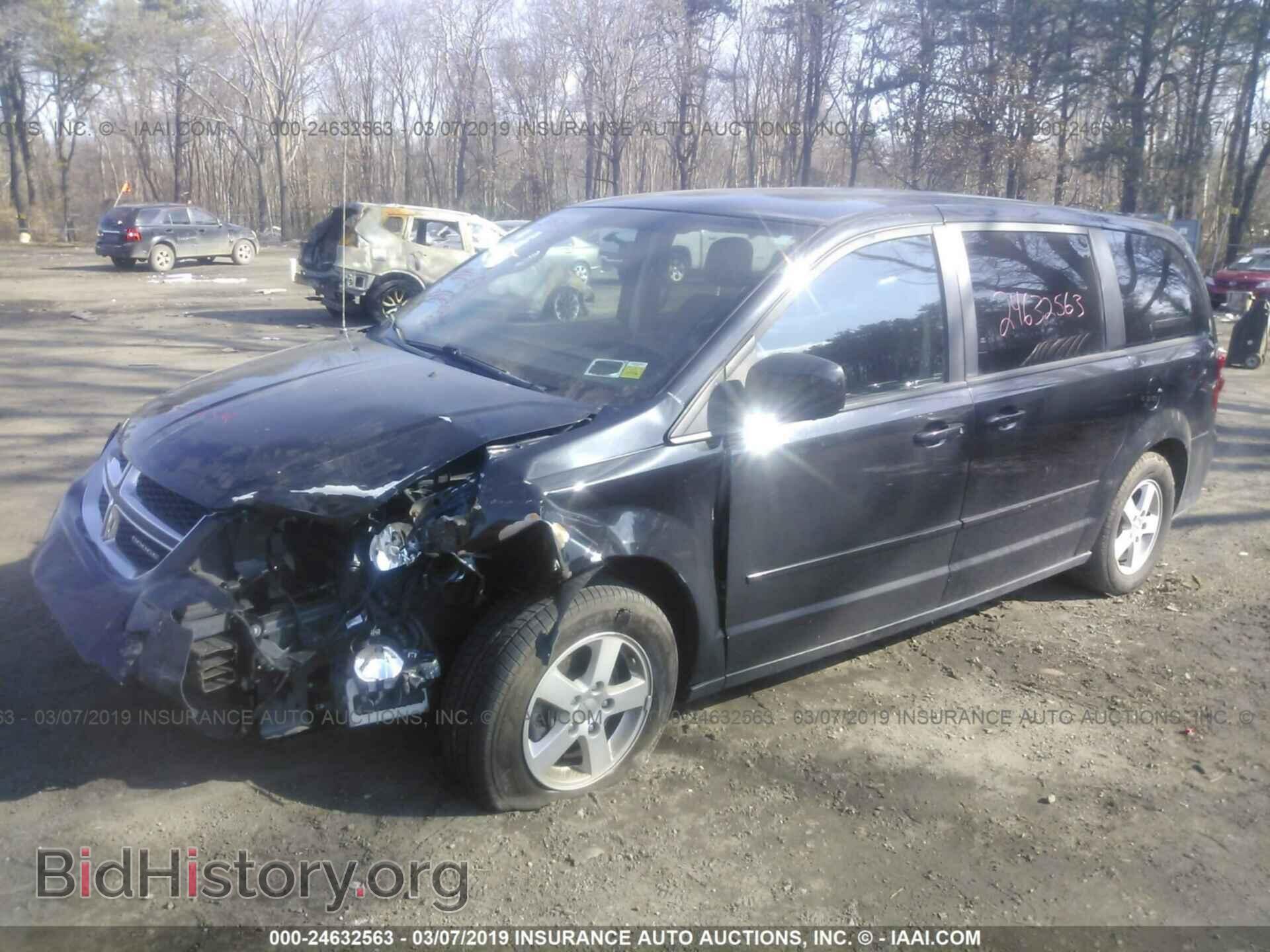 2011 DODGE GRAND CARAVAN - VIN: 2D4RN3DG1BR738385 - Photo 2