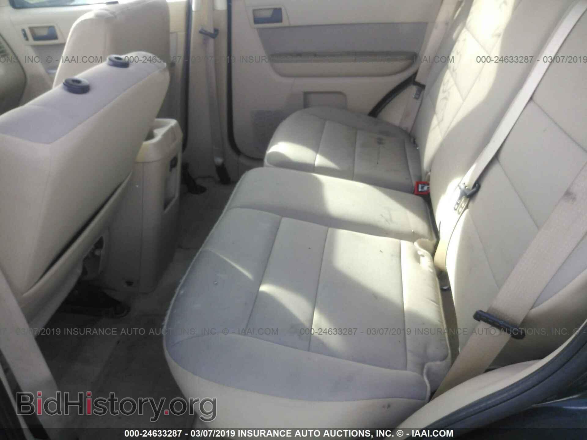 2011 FORD ESCAPE - VIN: 1FMCU0DG6BKA33404 - Photo 8