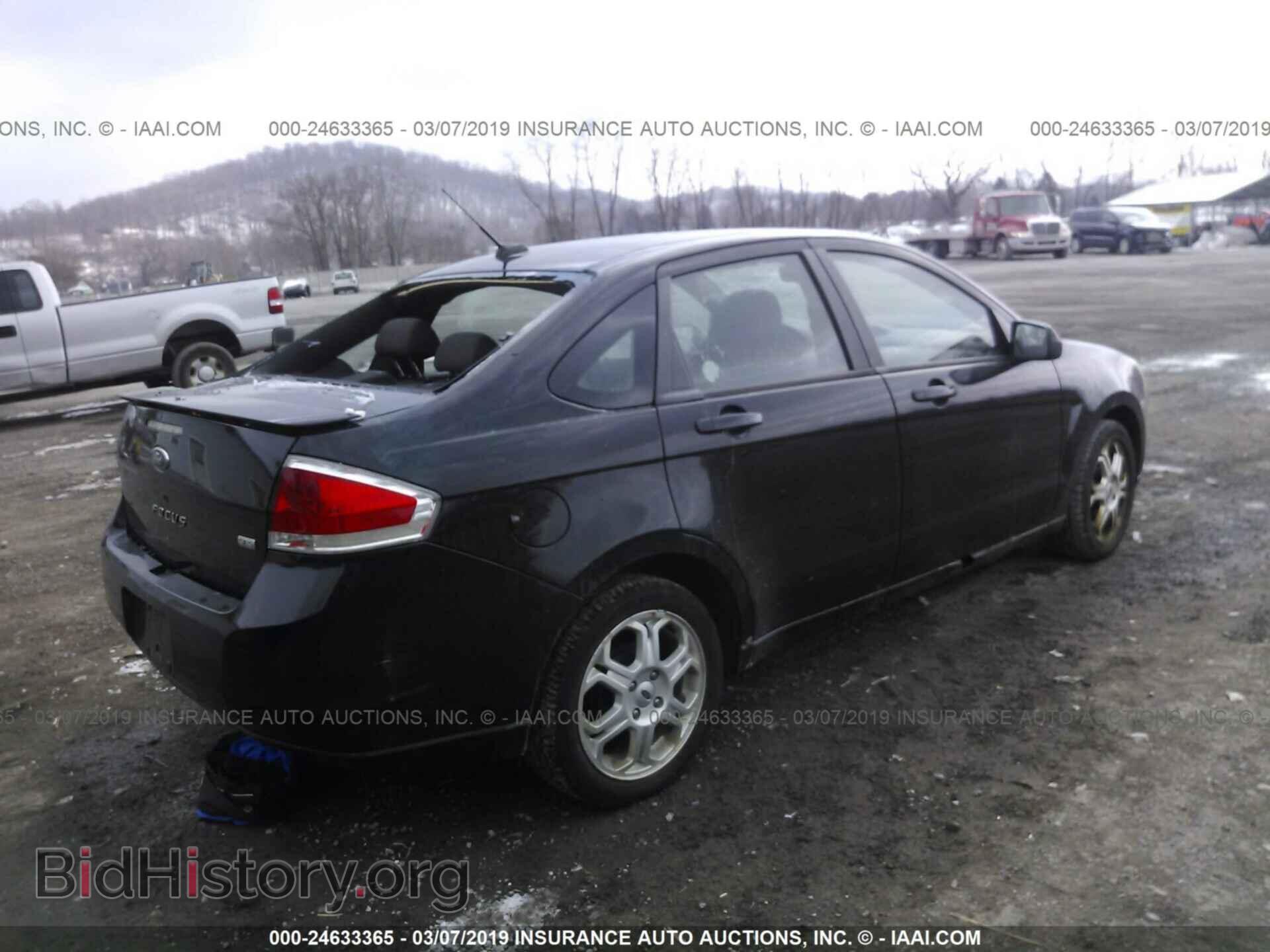 2009 FORD FOCUS - VIN: 1FAHP36N99W155195 - Photo 4