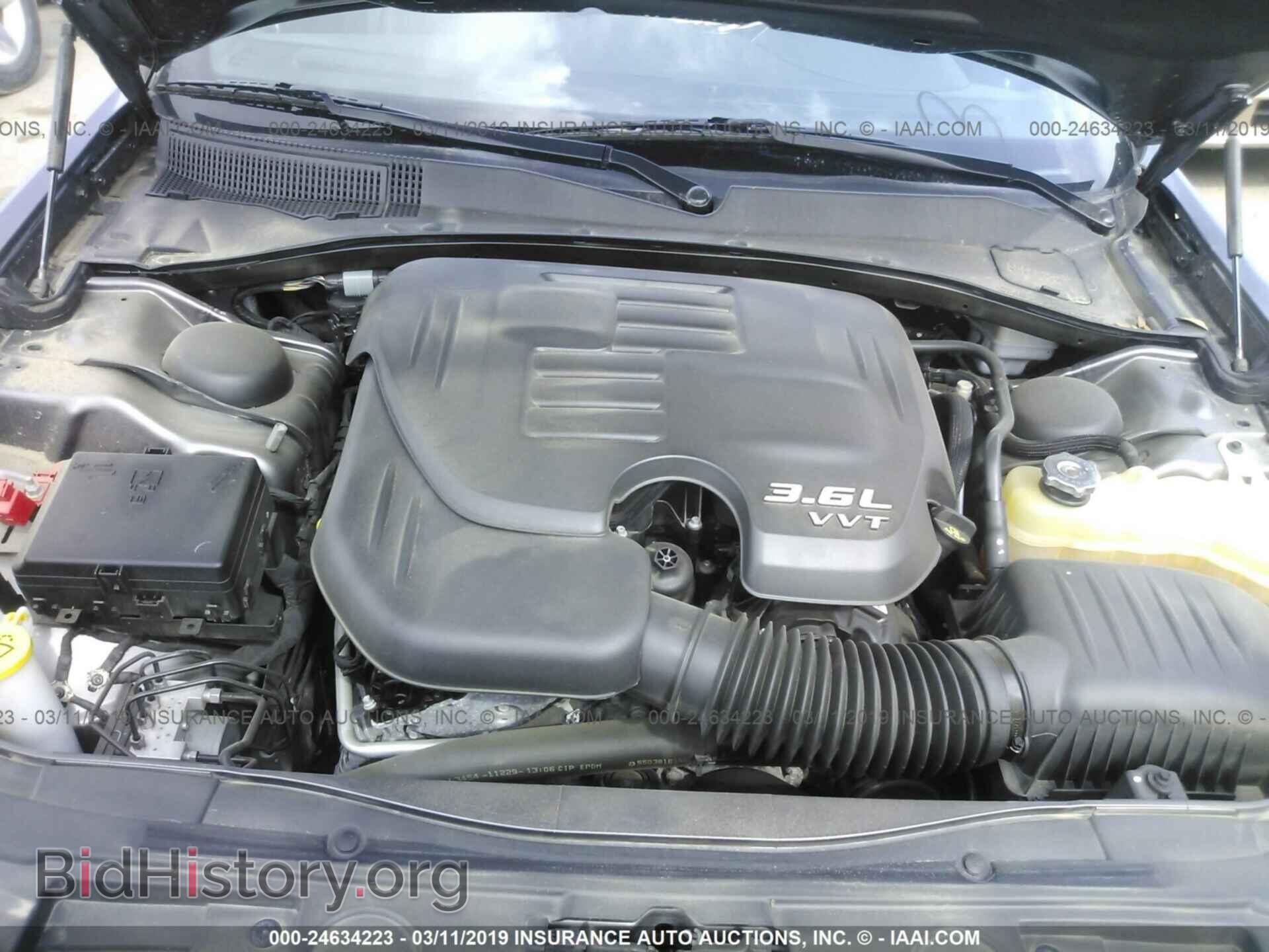 2015 CHRYSLER 300 - VIN: 2C3CCABG9FH755760 - Фото 10