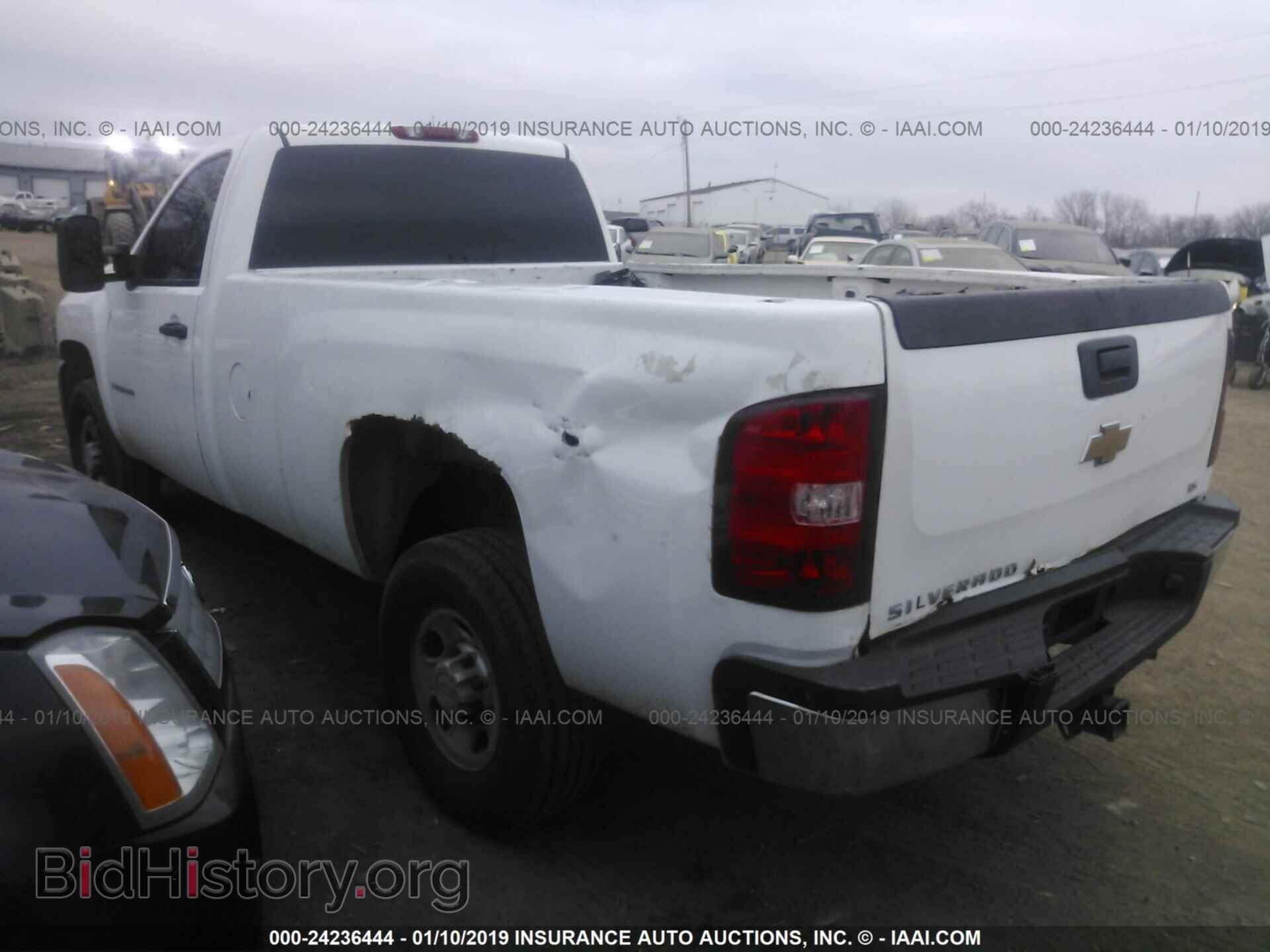 2007 CHEVROLET SILVERADO - VIN: 1GCHC24667E549770 - Фото 3