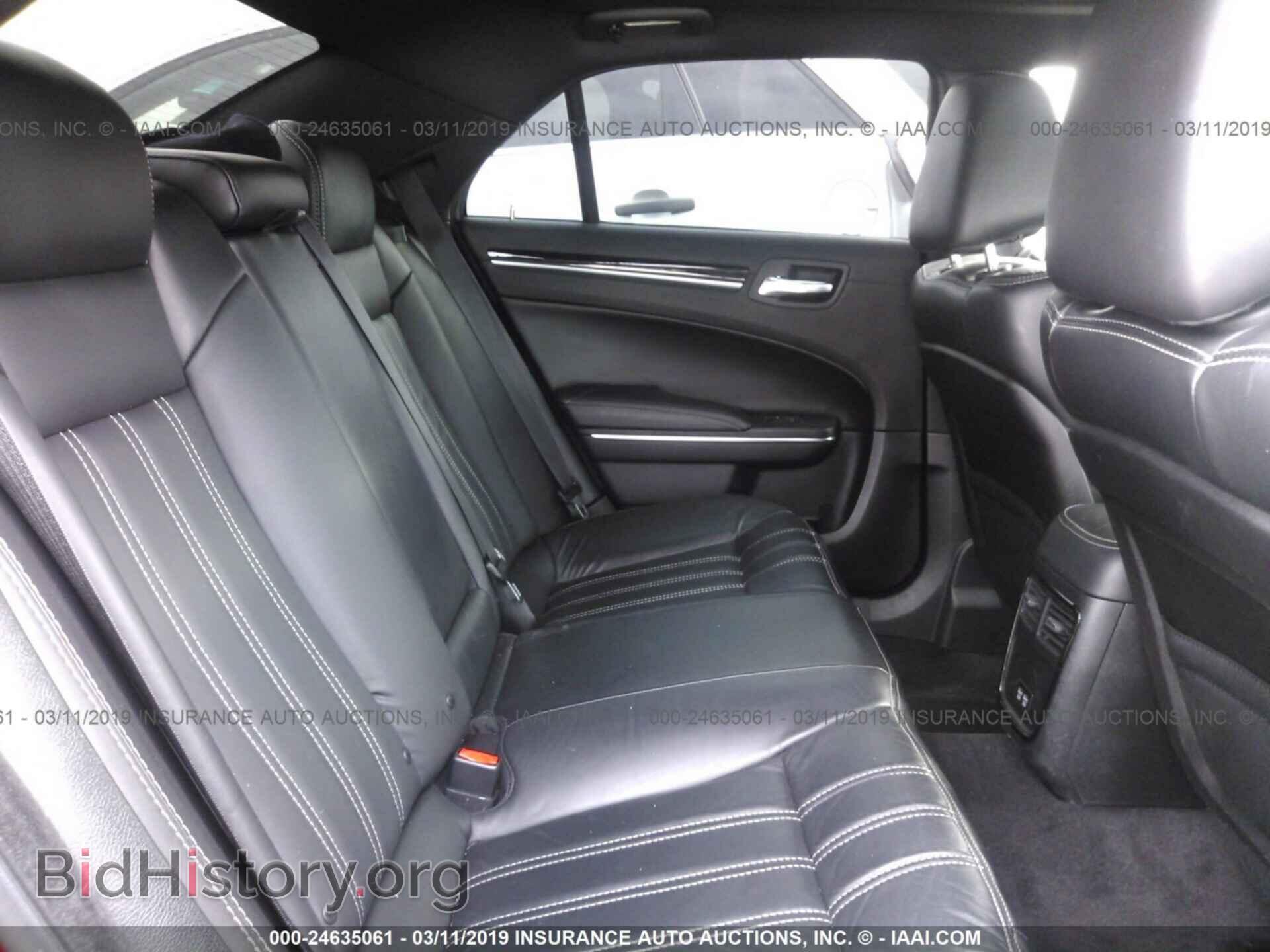 2018 CHRYSLER 300 - VIN: 2C3CCABG7JH141203 - Фото 8