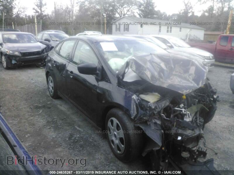 2016 Ford FOCUS S (VIN 1FADP3E28GL226388) — photo 1 of 10, IAAI, damage: front end