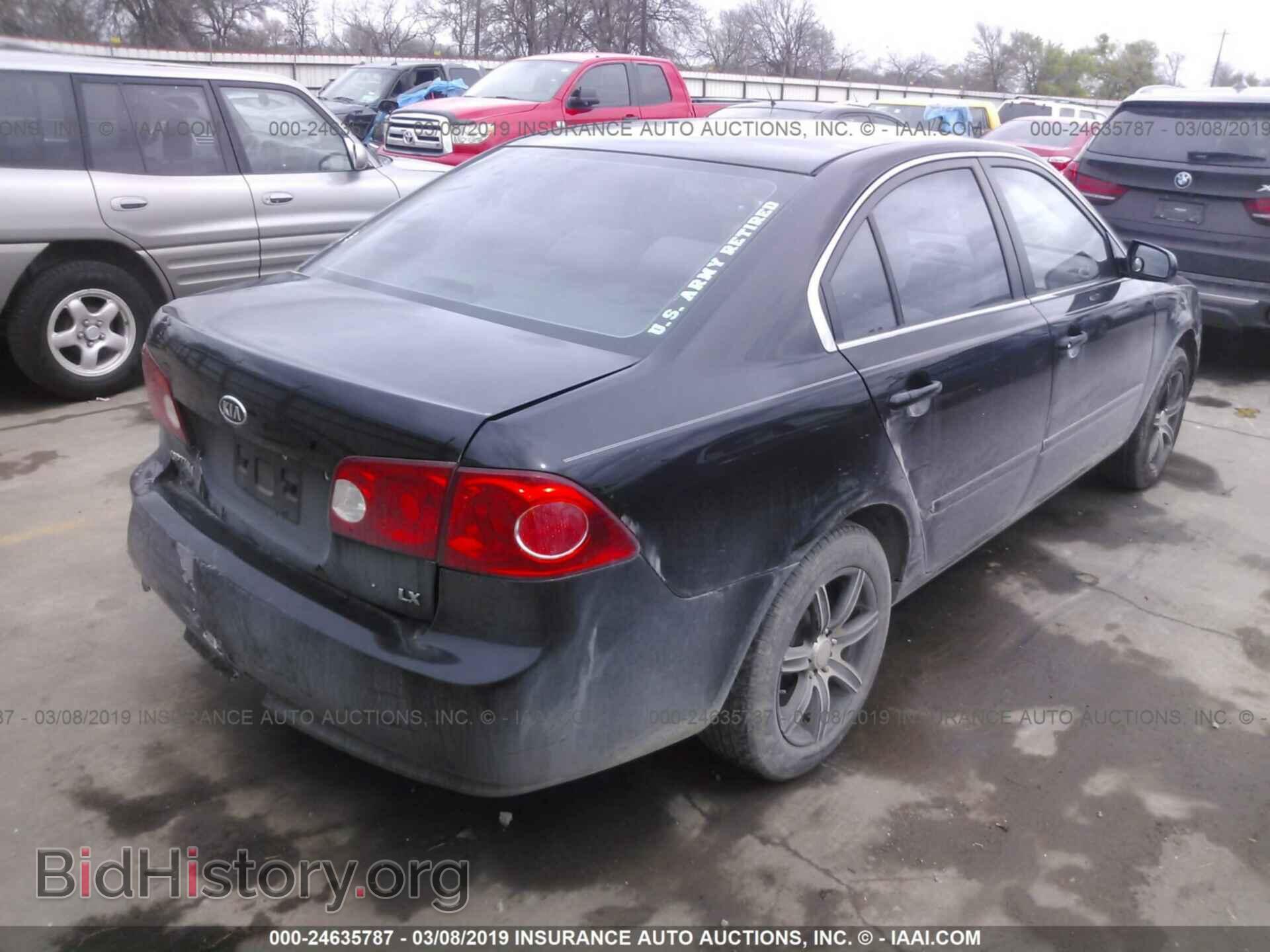 2008 KIA OPTIMA - VIN: KNAGE123785227985 - Фото 4
