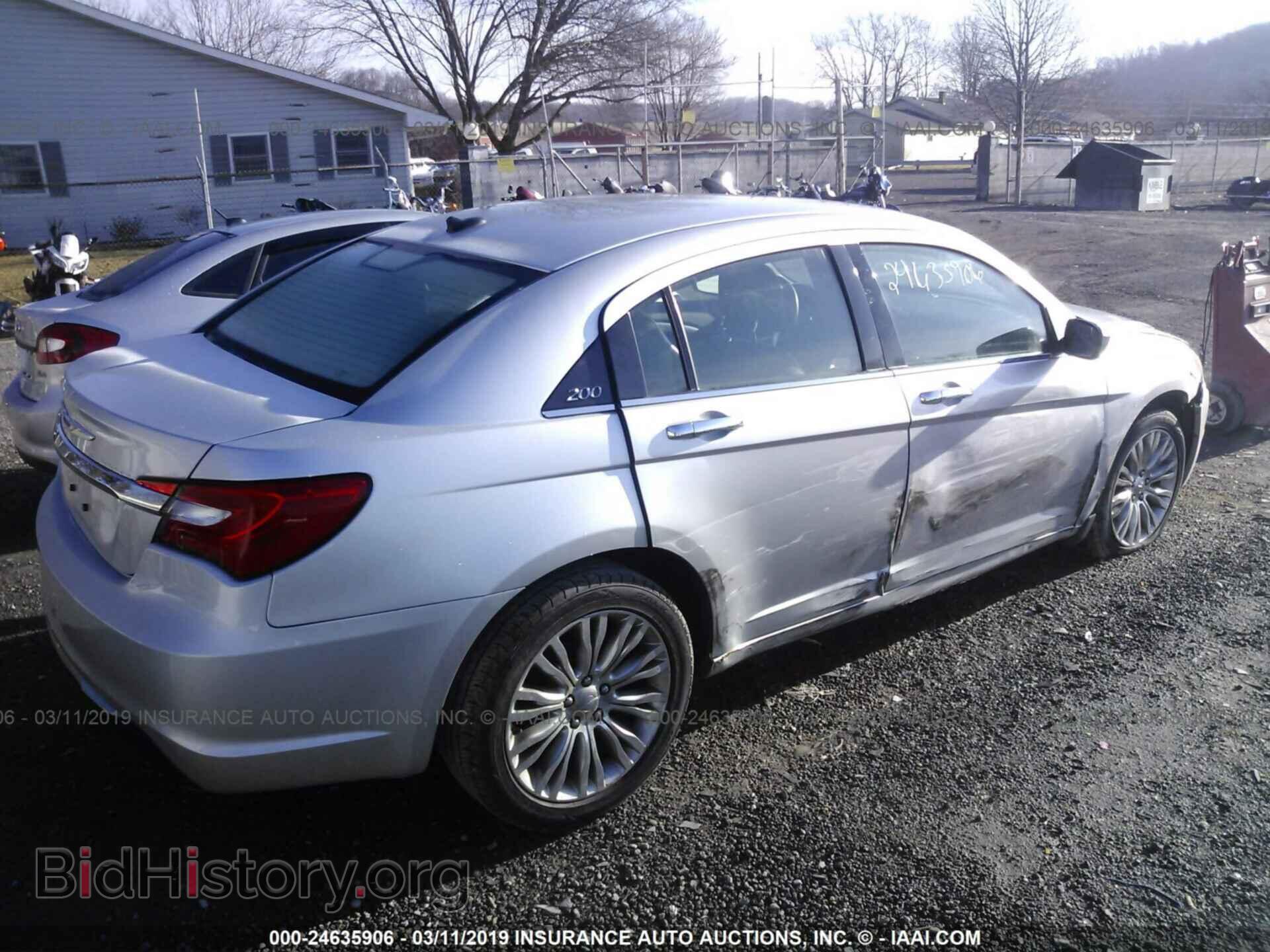 2012 CHRYSLER 200 - VIN: 1C3CCBCB1CN330044 - Photo 4
