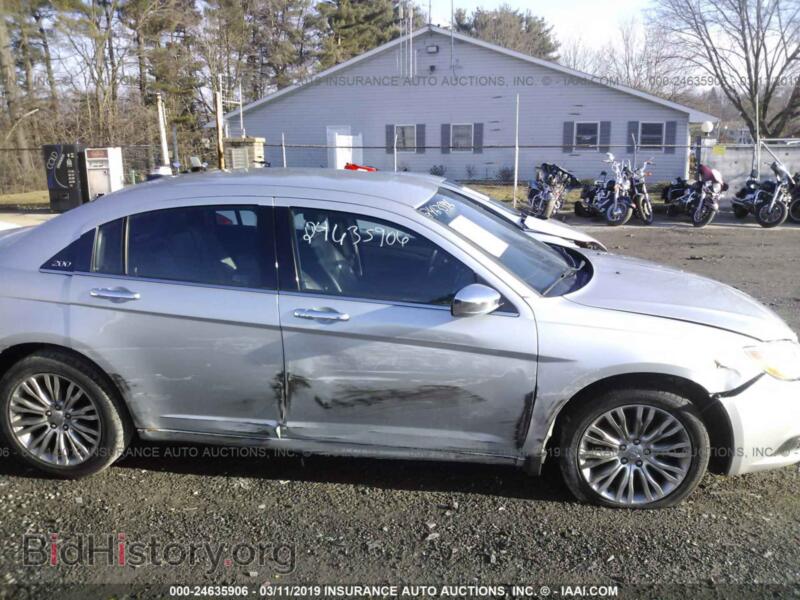 2012 Chrysler 200 (VIN 1C3CCBCB1CN330044) — photo 6 of 10