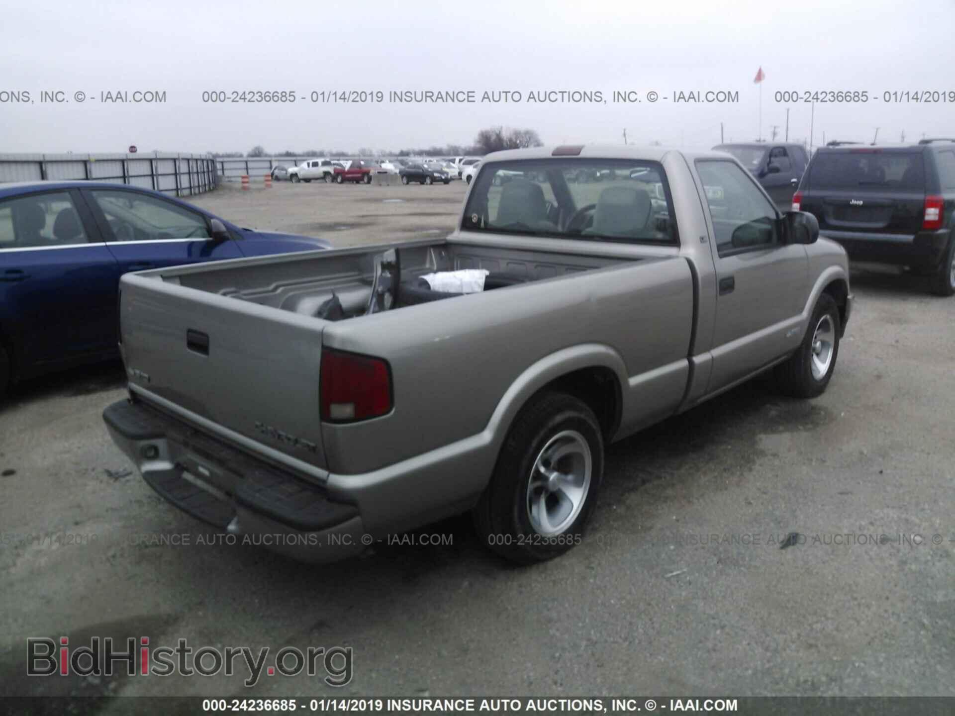 2018 RAM 2500 - VIN: 3C6UR4HJ3JG363389 - Фото 4
