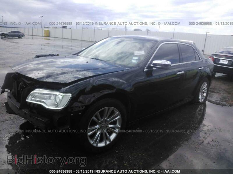 2016 Chrysler 300C (VIN 2C3CCAEG9GH243347) — фото 2 из 10