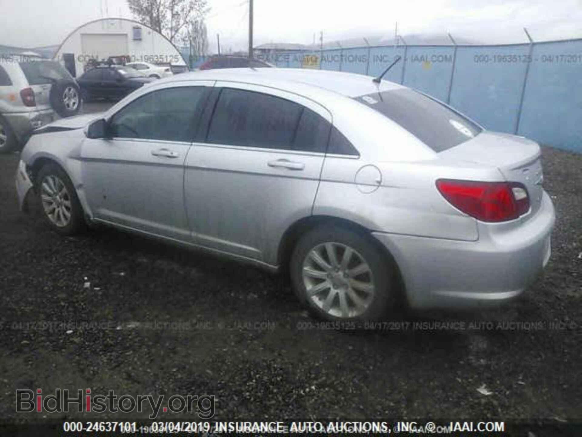 2010 CHRYSLER SEBRING - VIN: 1C3CC5FB8AN179360 - Фото 3