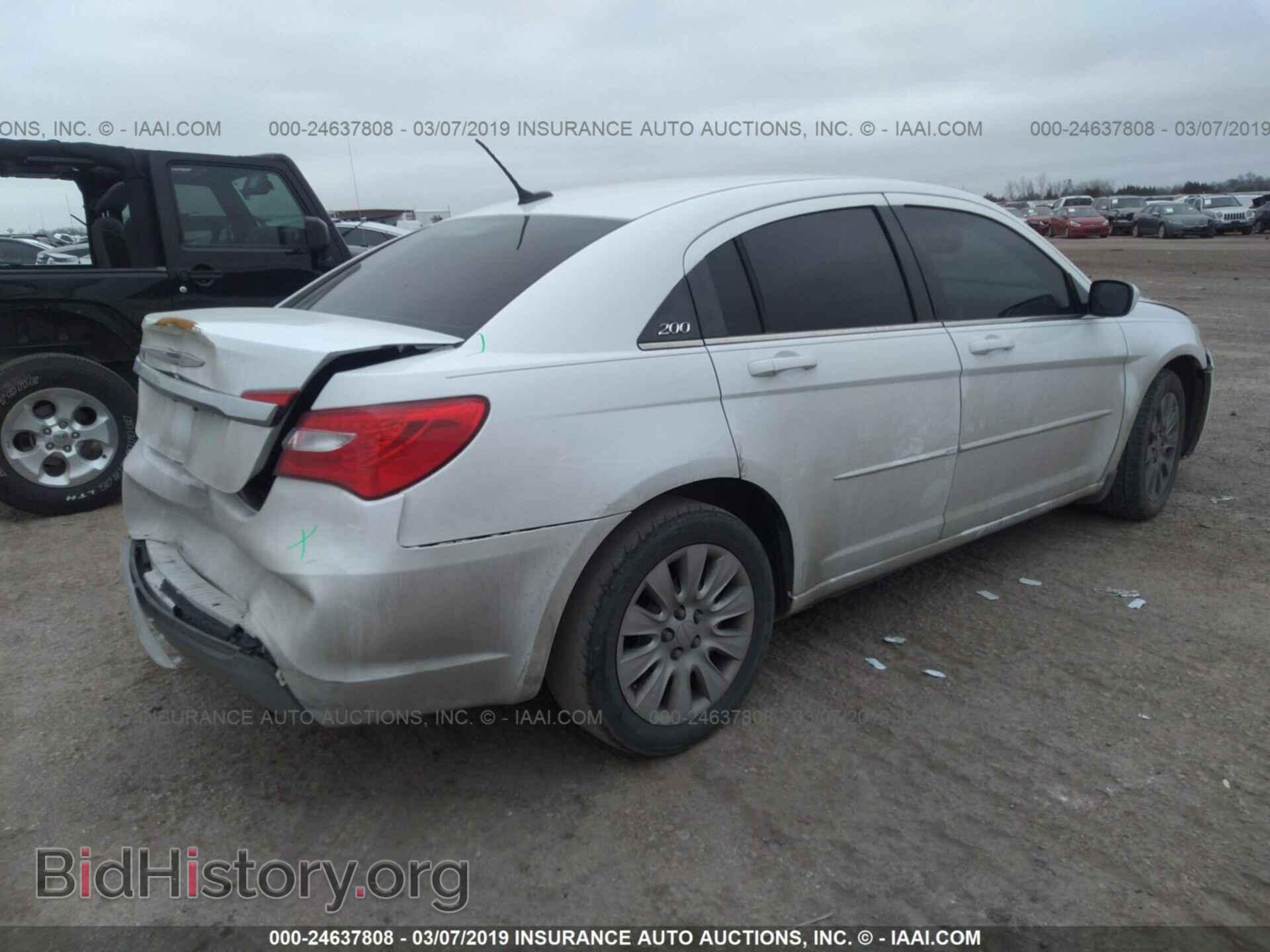 2014 CHRYSLER 200 - VIN: 1C3CCBAB1EN194875 - Фото 4
