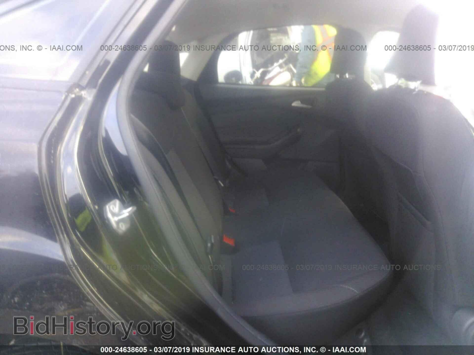 2017 Ford Focus - VIN: 1FADP3FE2HL292817 - Photo 8