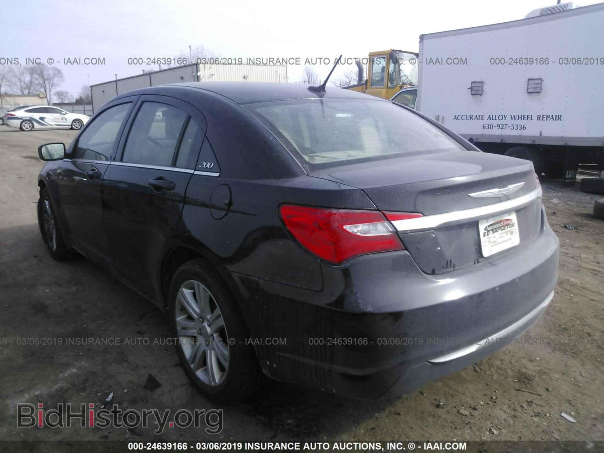 2012 CHRYSLER 200 - VIN: 1C3CCBBB3CN211476 - Фото 3