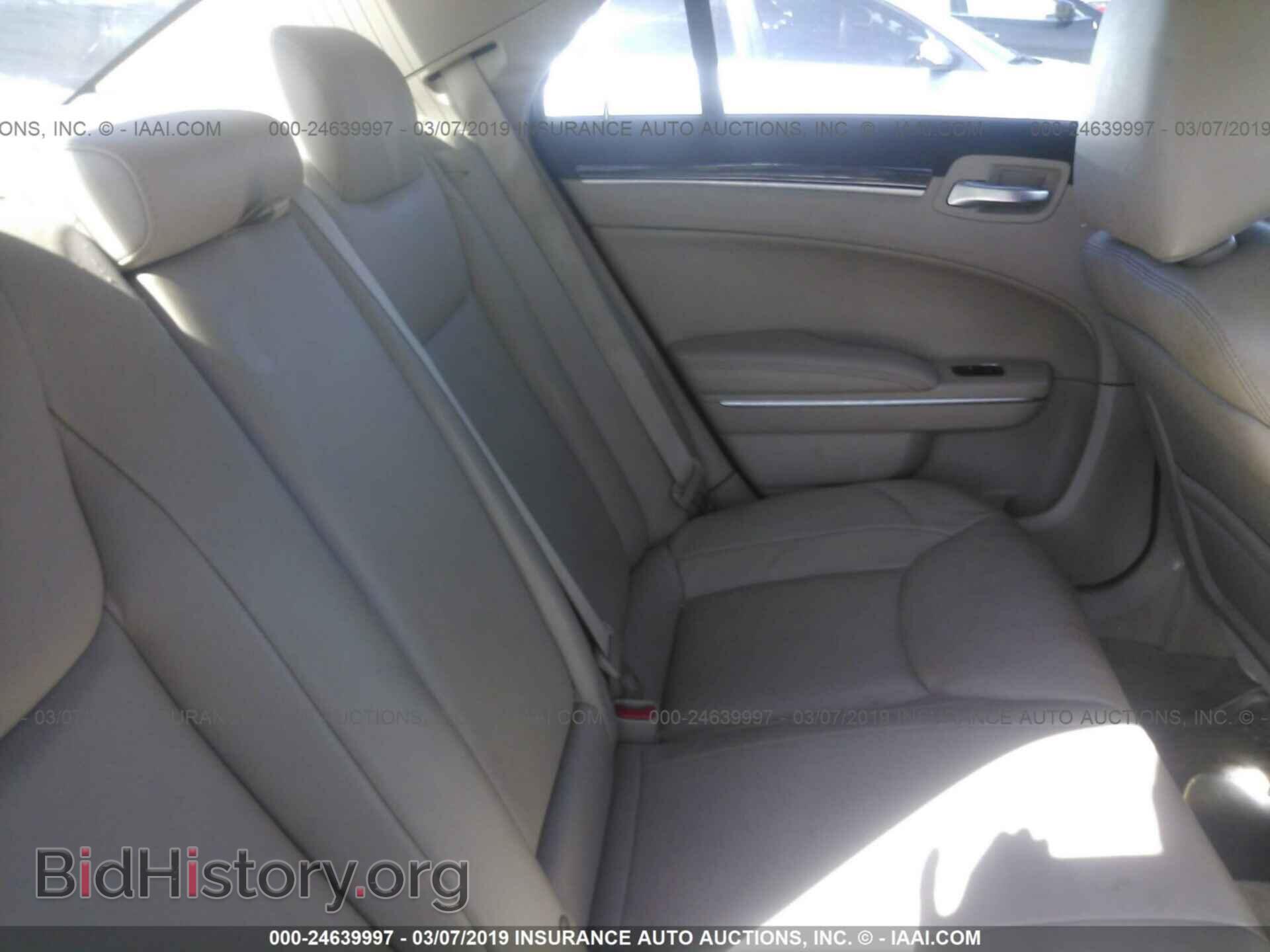 2012 CHRYSLER 300 - VIN: 2C3CCACGXCH246111 - Фото 8