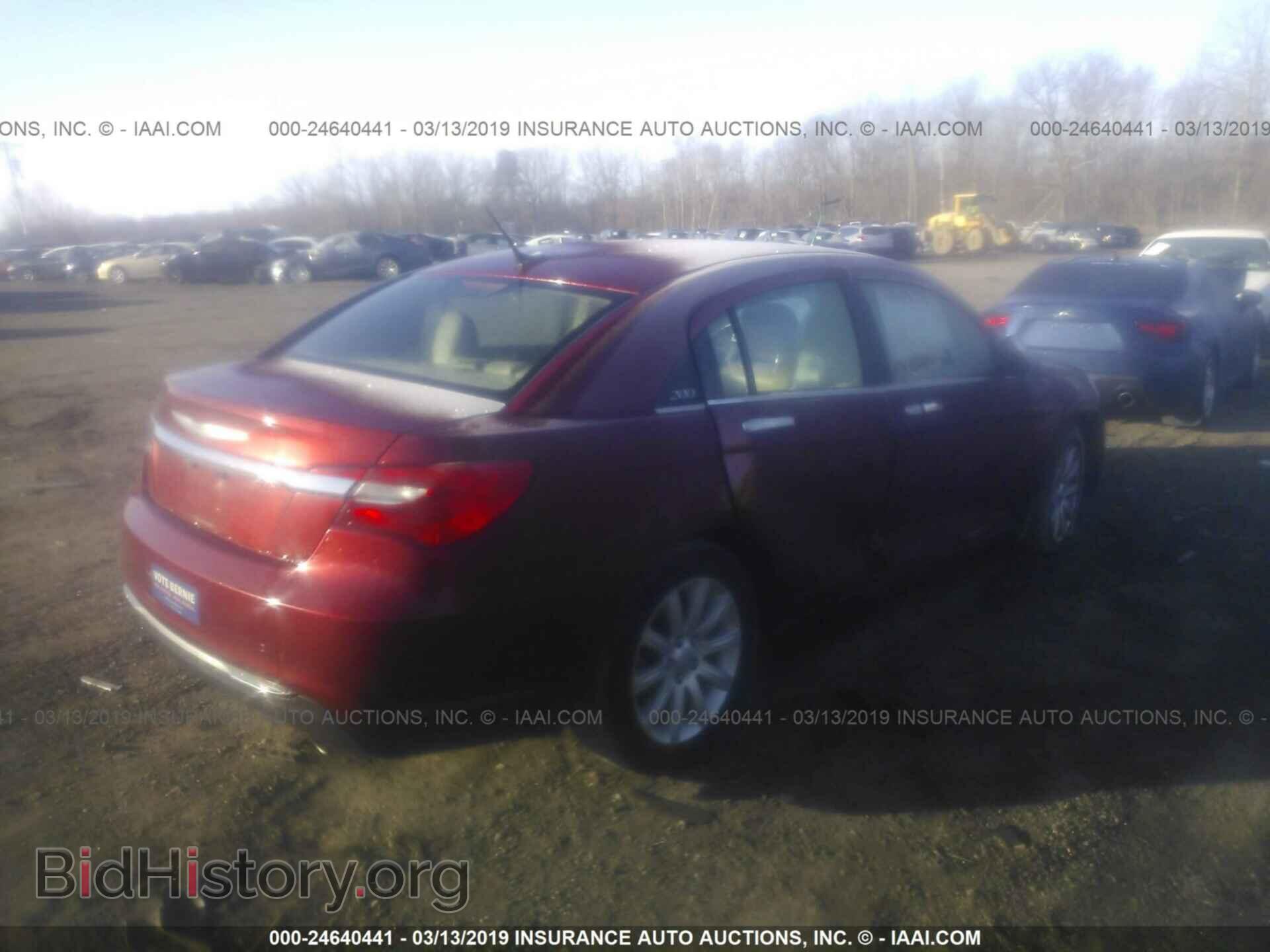 2013 CHRYSLER 200 - VIN: 1C3CCBCG9DN608010 - Photo 4