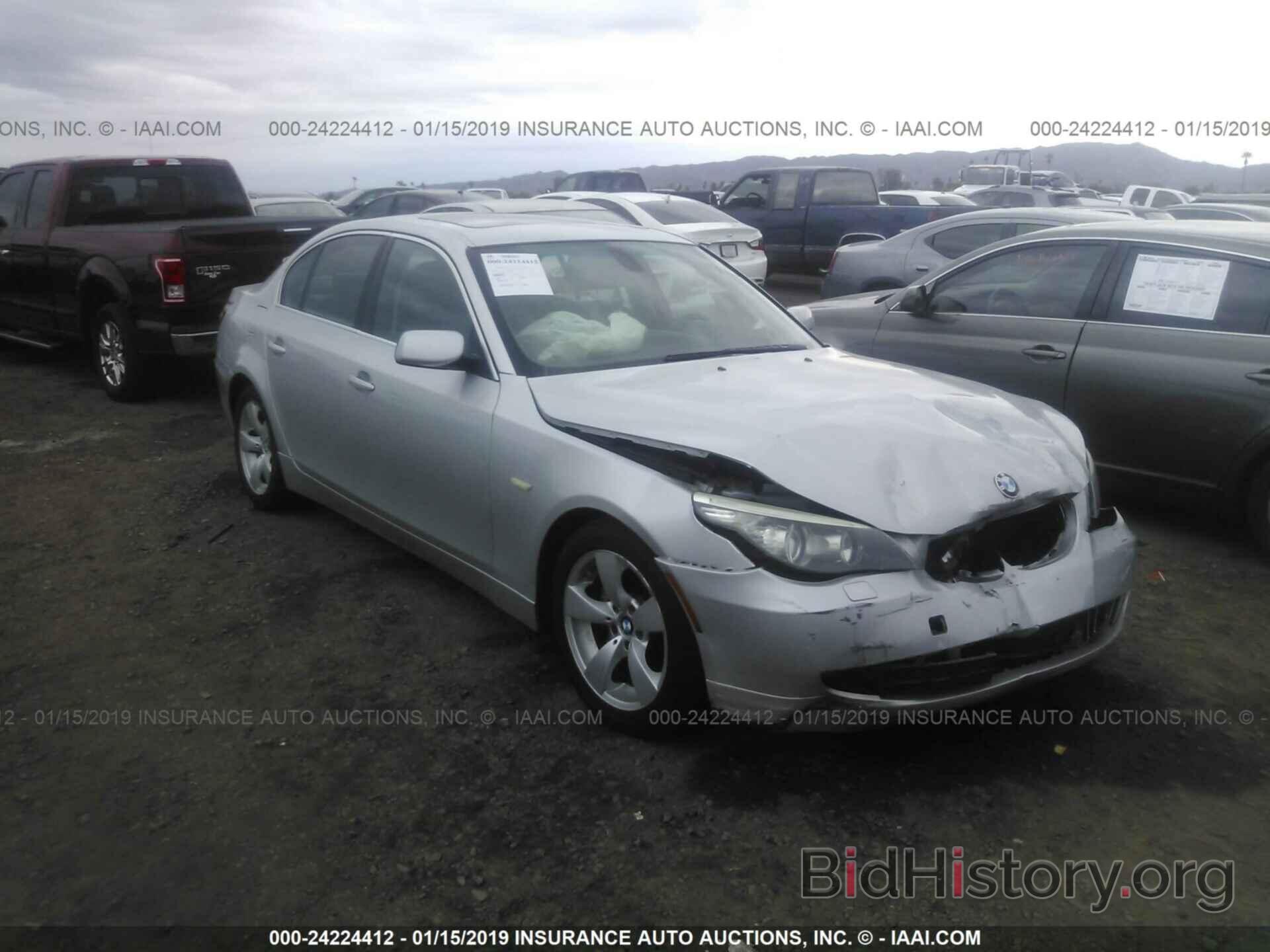 Photo WBANU53528CT11547 - BMW 528 2008